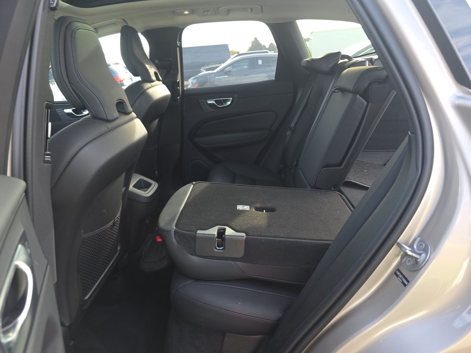 2025 Volvo XC60 B5 Plus AWD