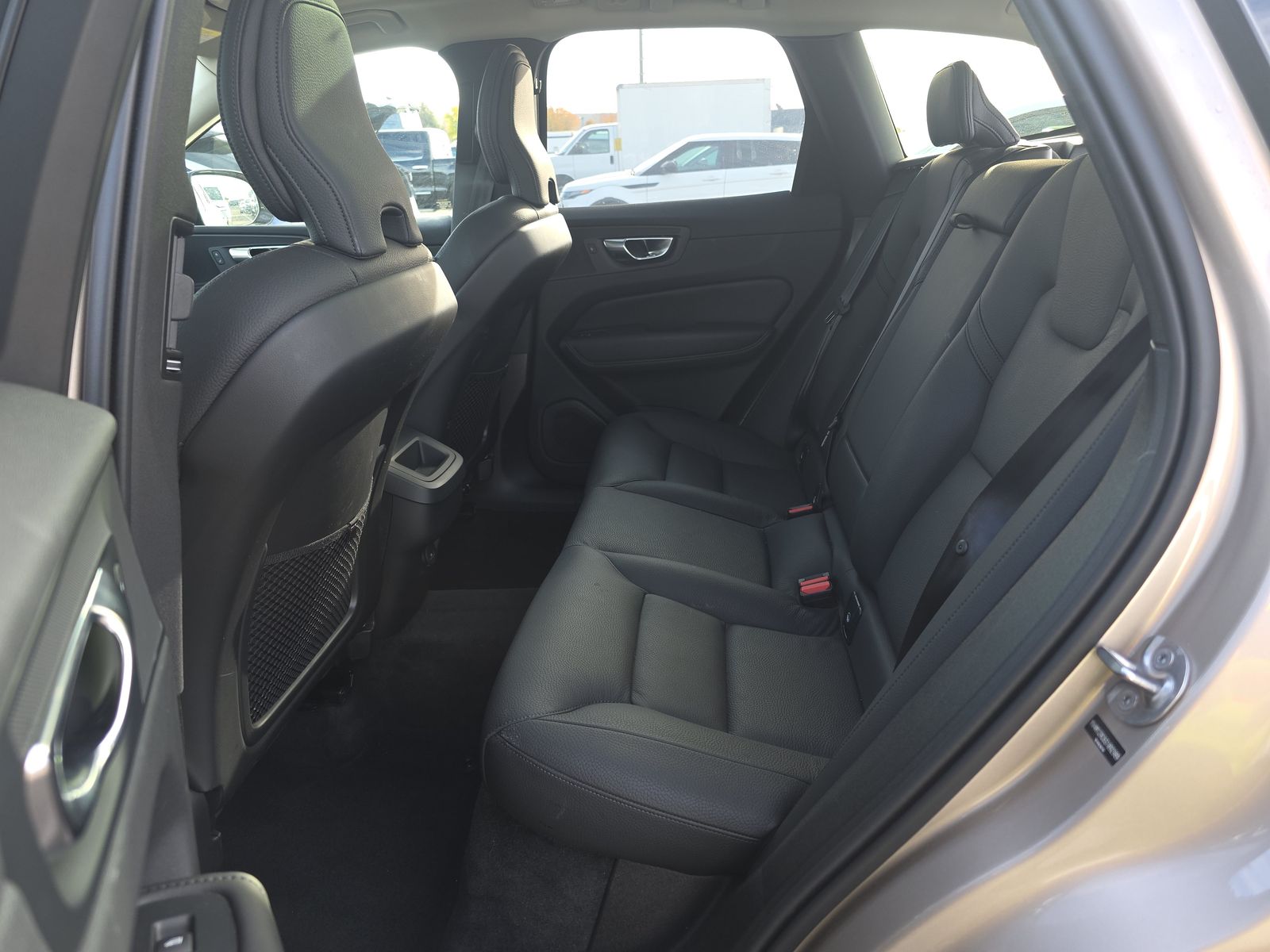 2025 Volvo XC60 B5 Plus AWD