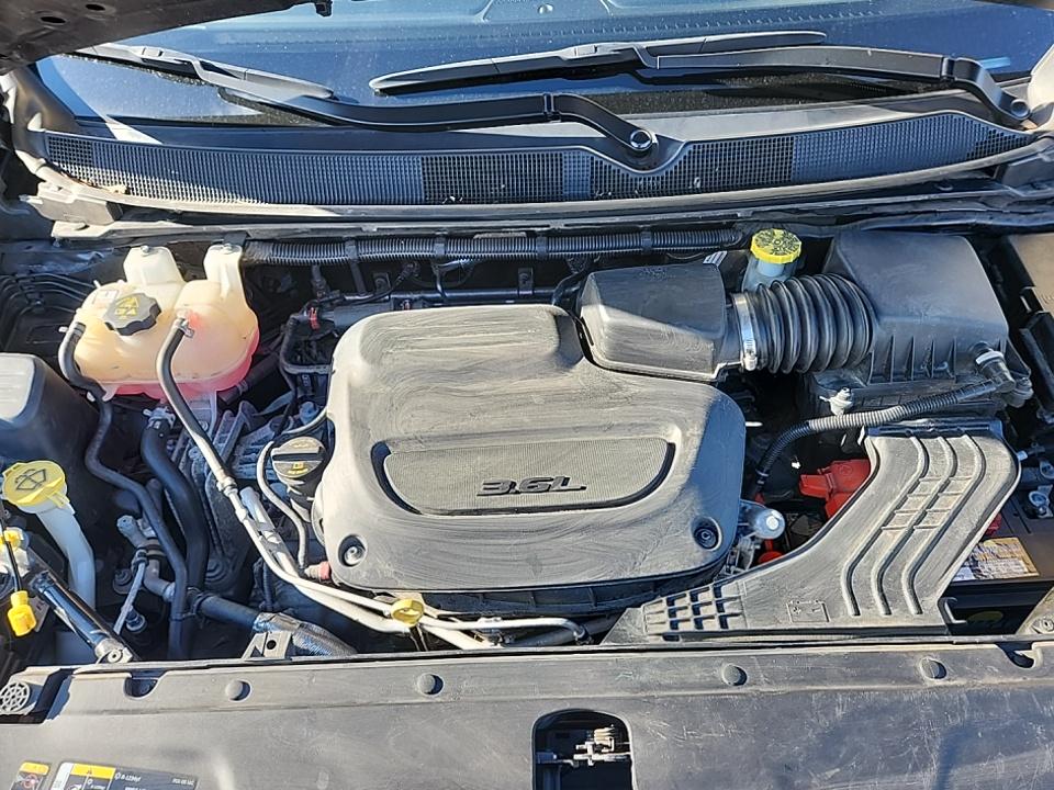 2022 Chrysler Pacifica Limited FWD