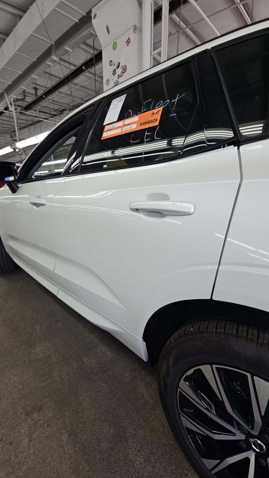 2025 Volvo XC60 B5 Plus AWD