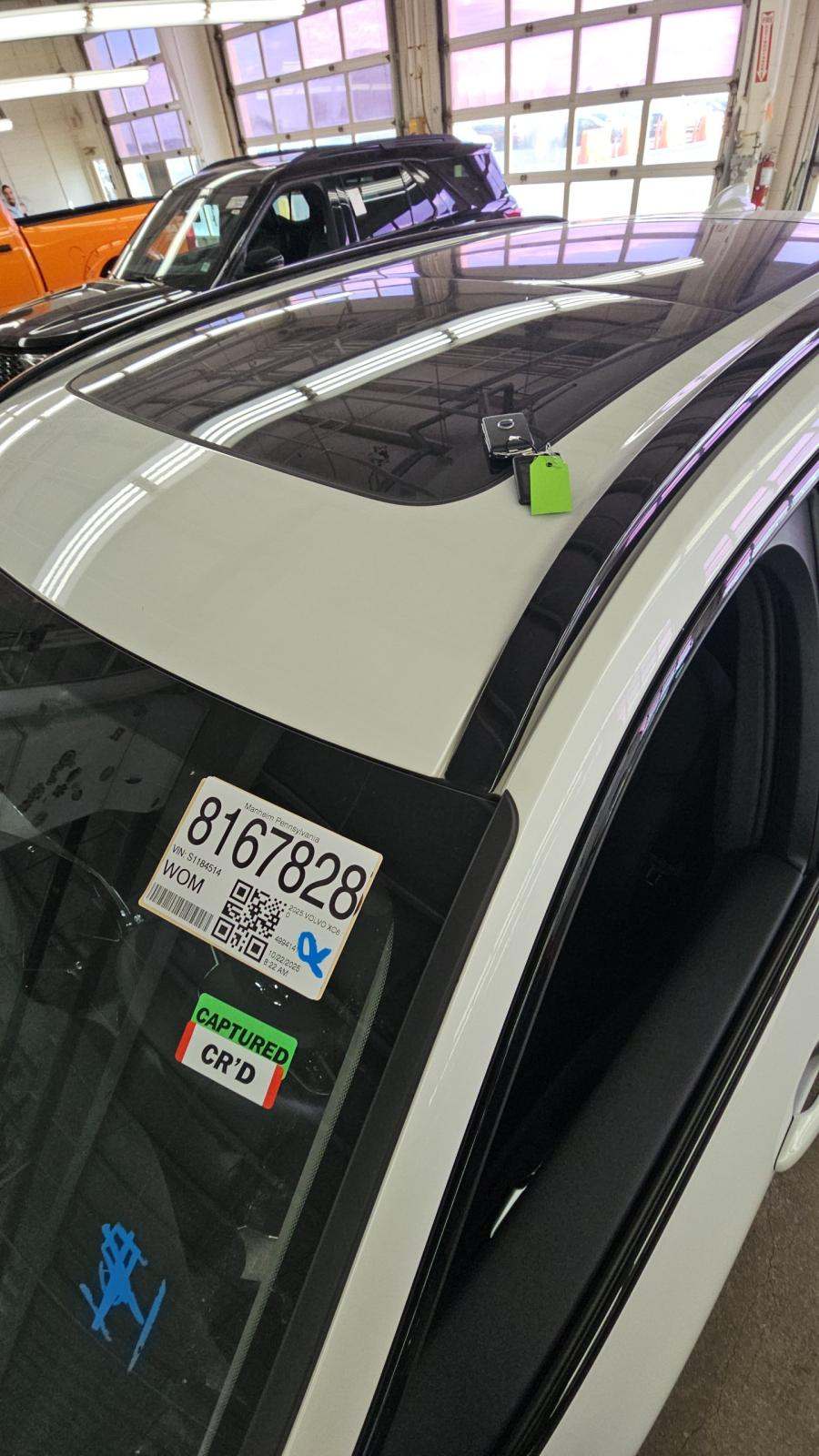 2025 Volvo XC60 B5 Plus AWD