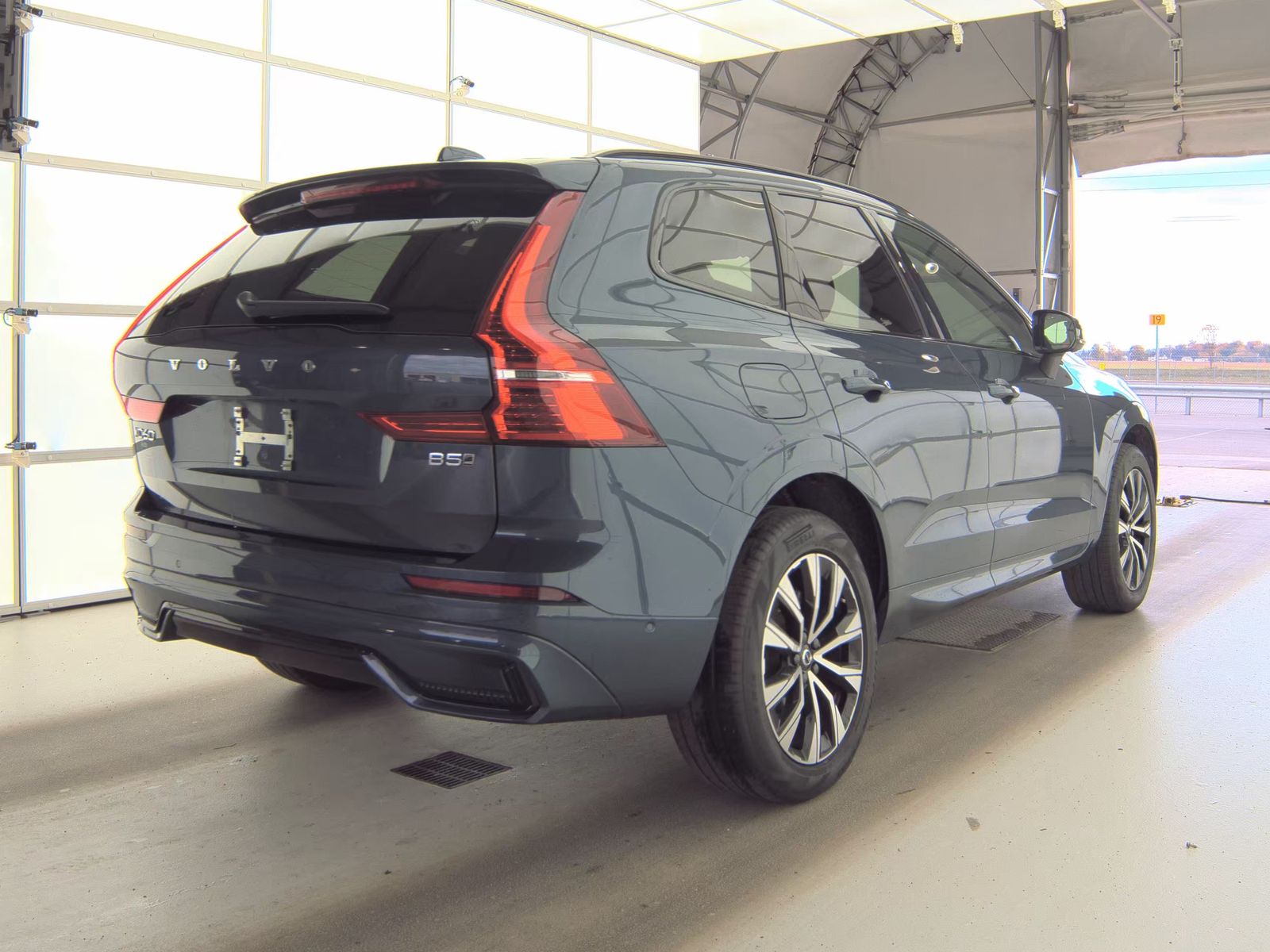 2024 Volvo XC60 B5 Plus AWD