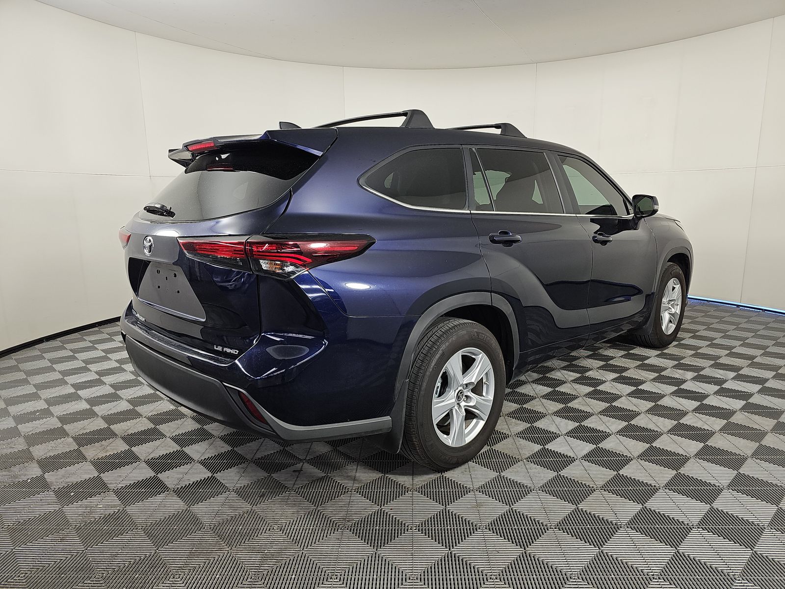 2024 Toyota Highlander LE AWD