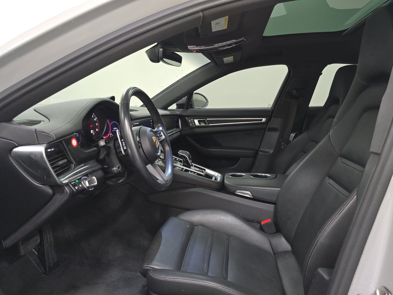 2023 Porsche Panamera 4 Platinum Edition AWD