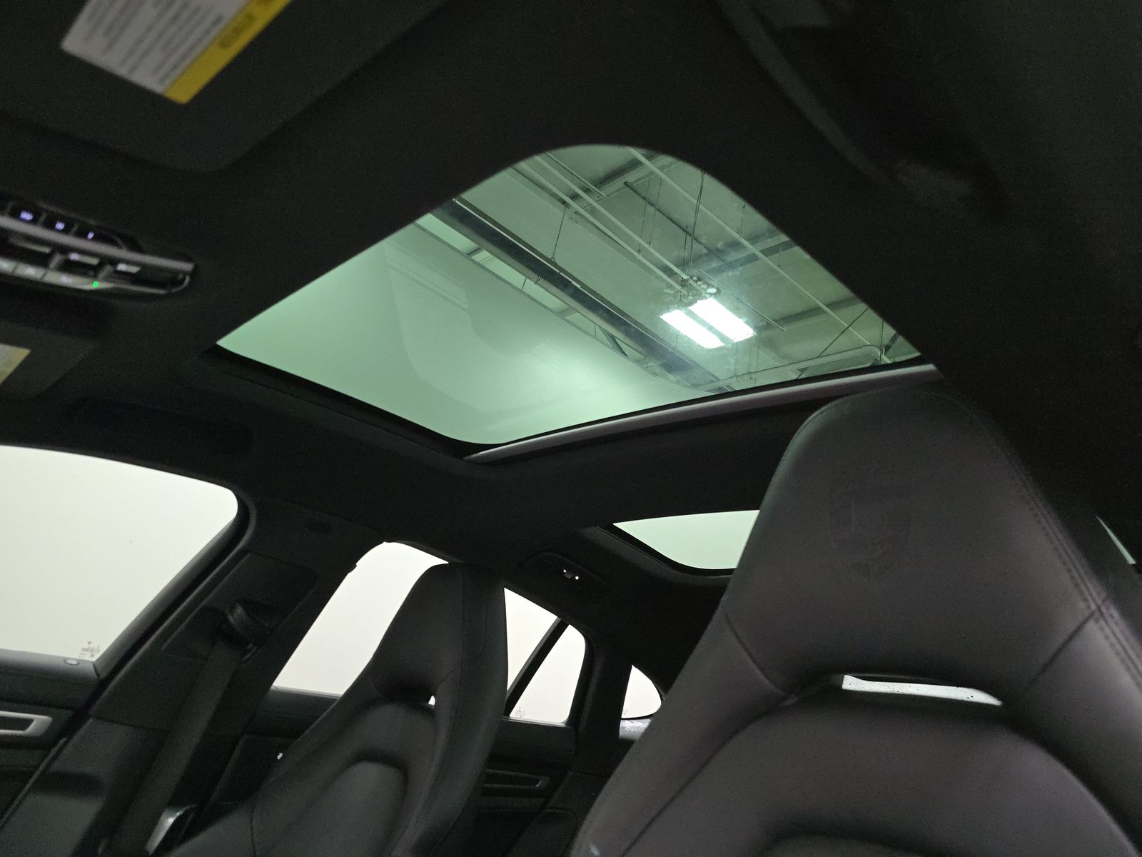 2023 Porsche Panamera 4 Platinum Edition AWD