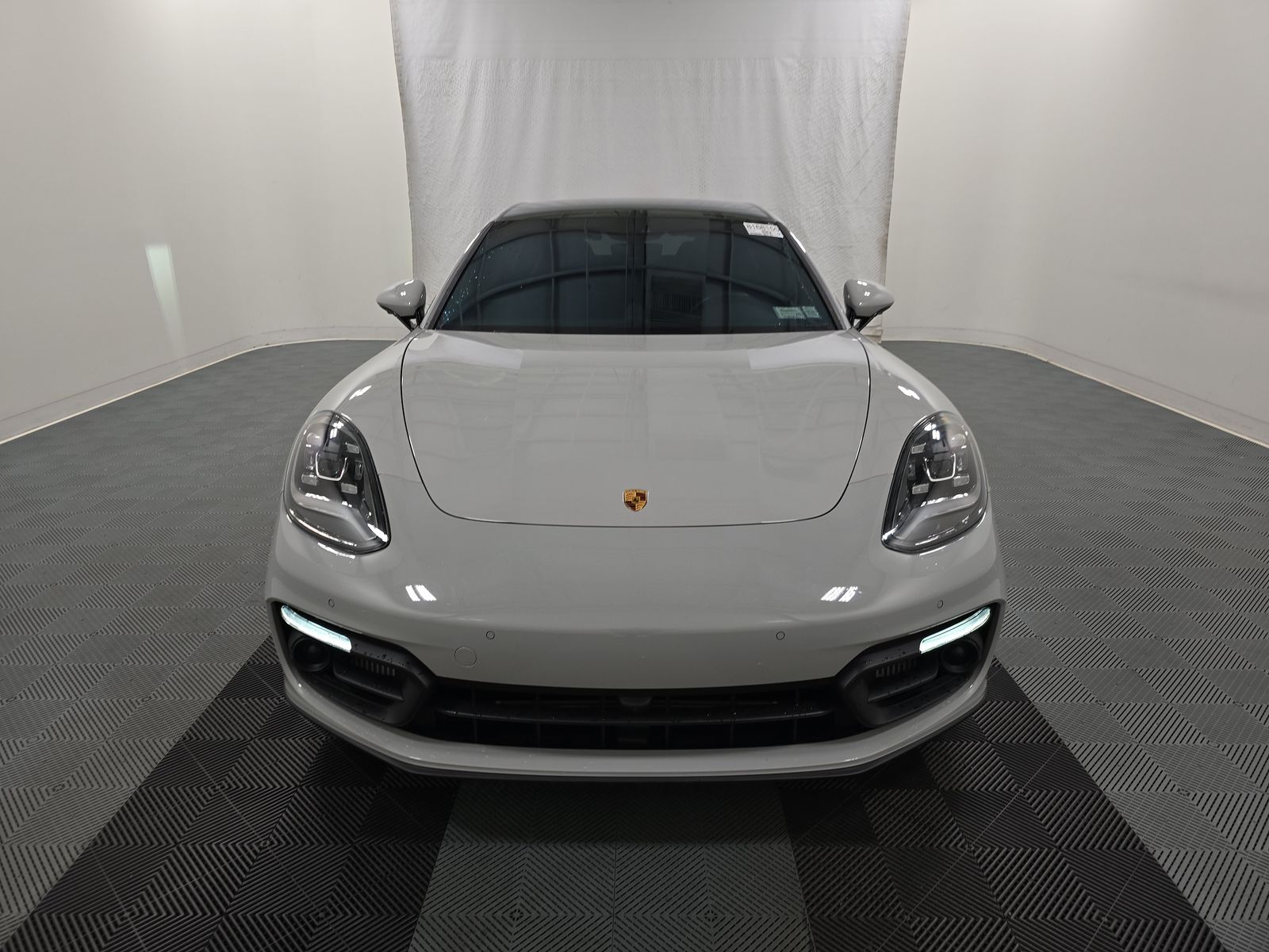 2023 Porsche Panamera 4 Platinum Edition AWD