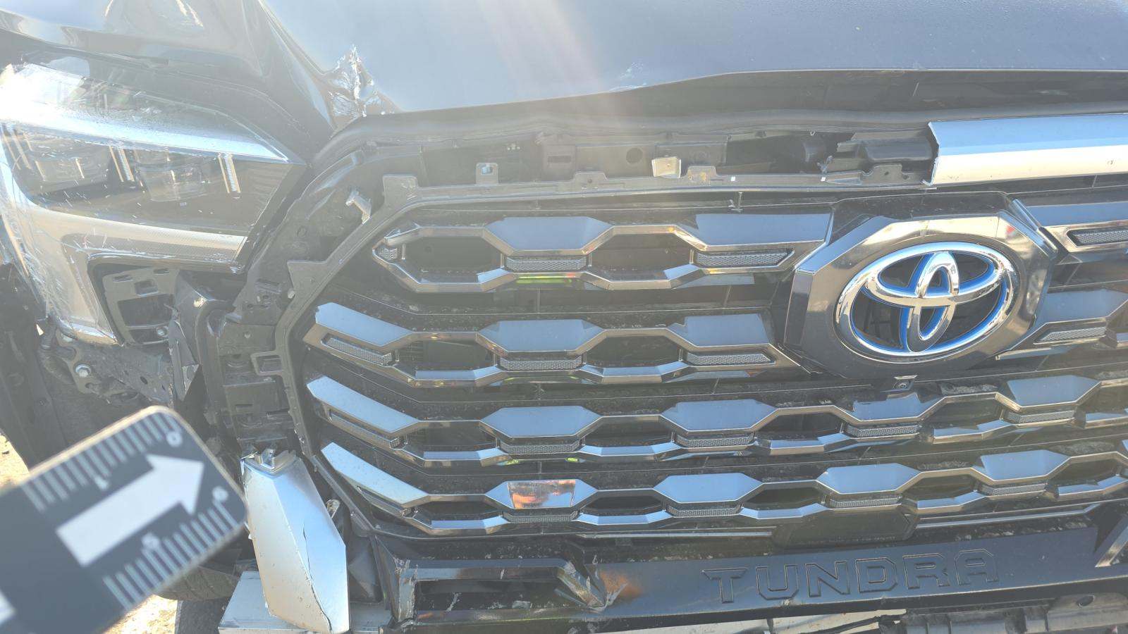 2023 Toyota Tundra Hybrid Platinum AWD