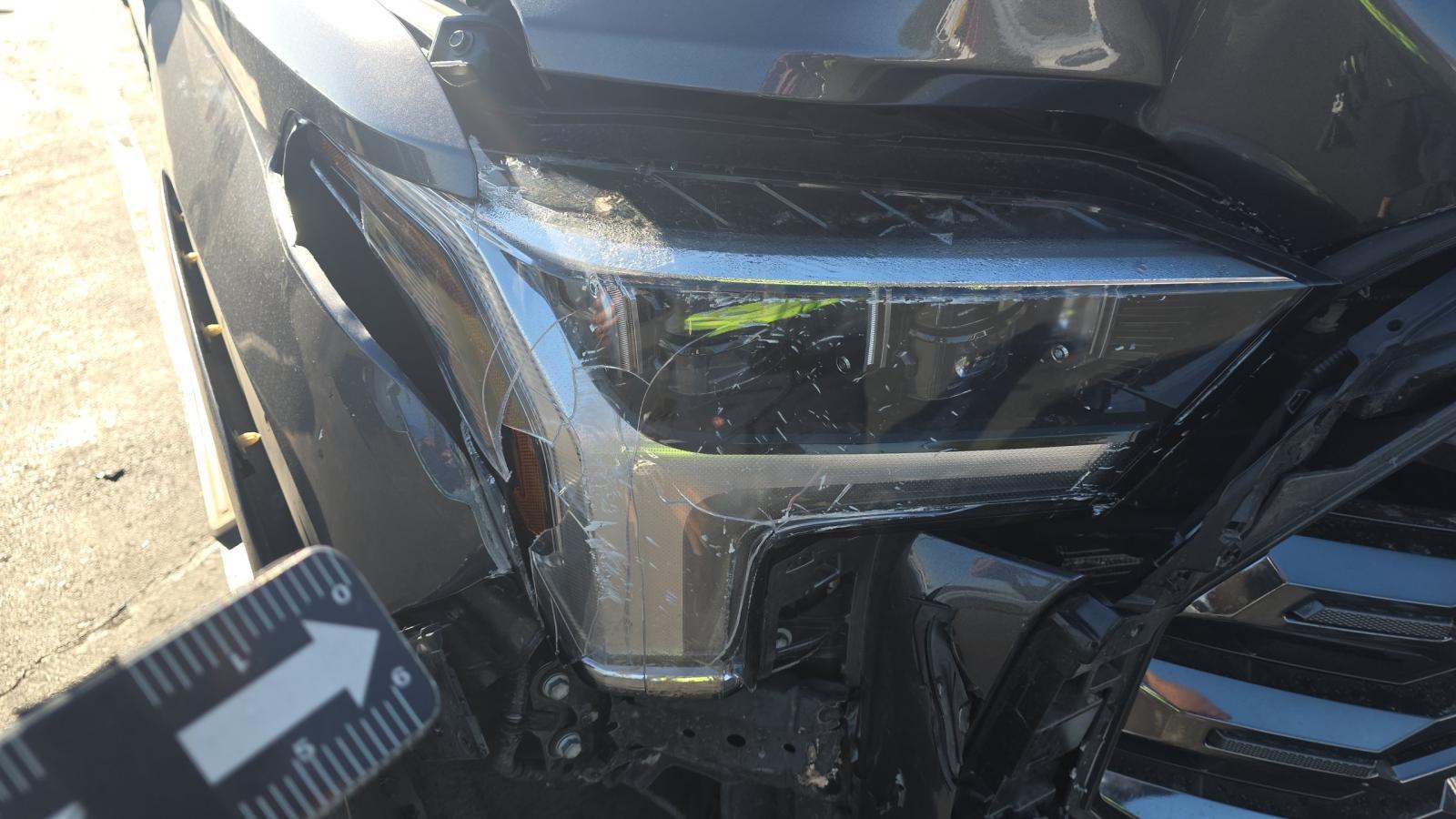 2023 Toyota Tundra Hybrid Platinum AWD