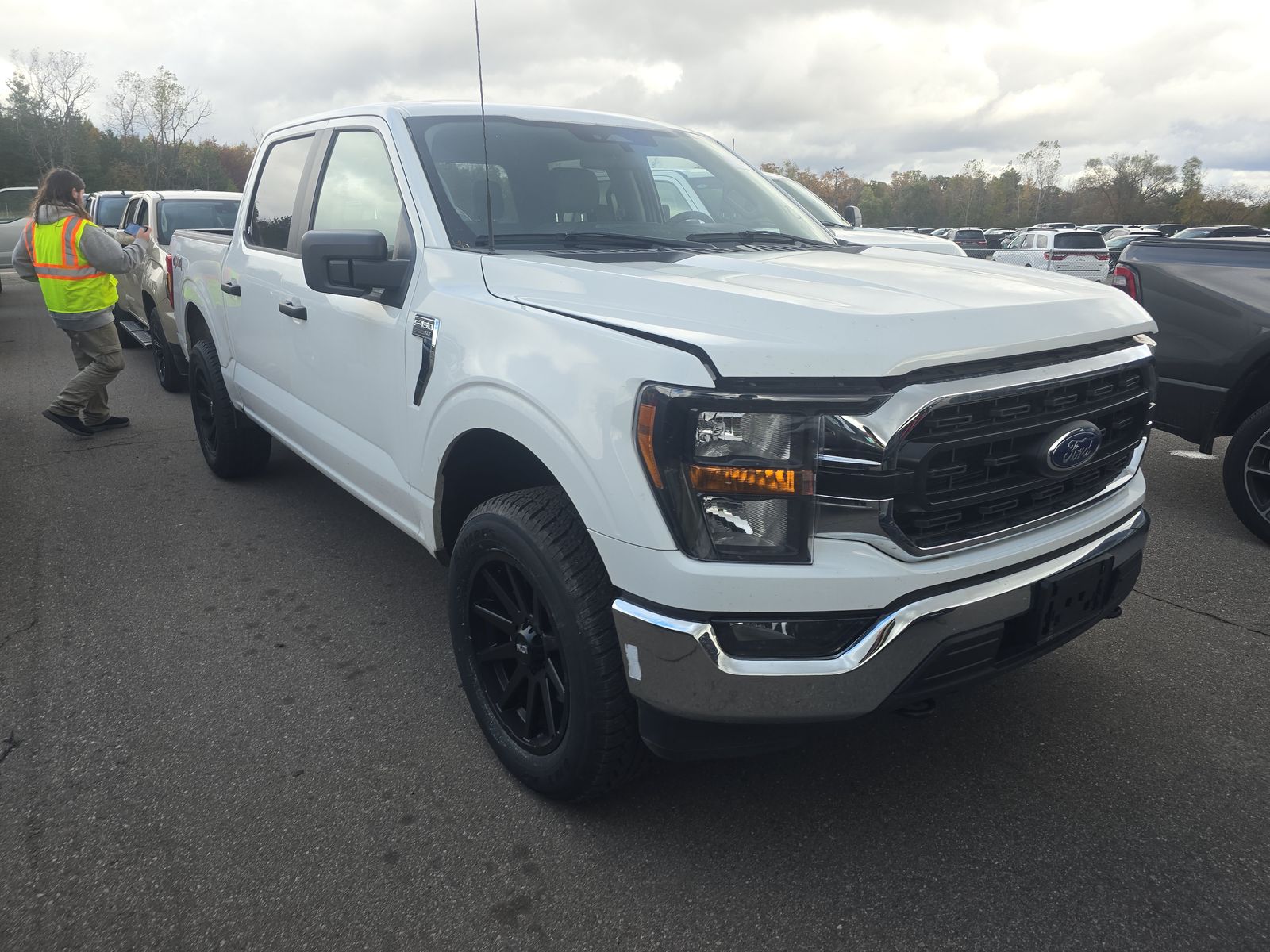 2023 Ford F-150 XLT AWD