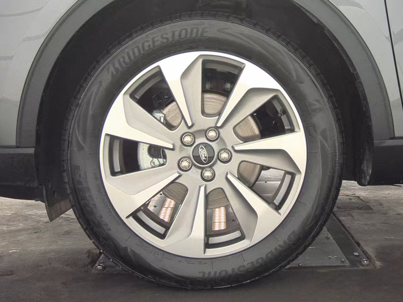 2025 Ford Escape Hybrid Platinum AWD