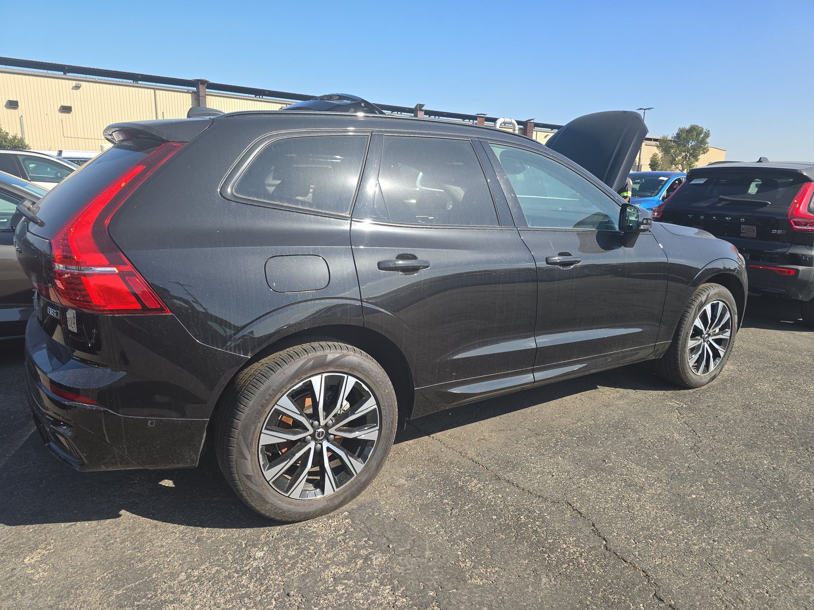 2025 Volvo XC60 B5 Plus AWD