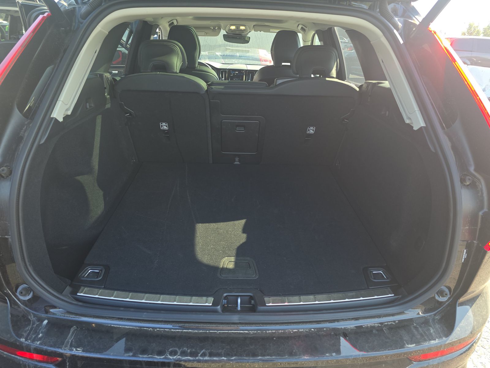 2025 Volvo XC60 B5 Plus AWD