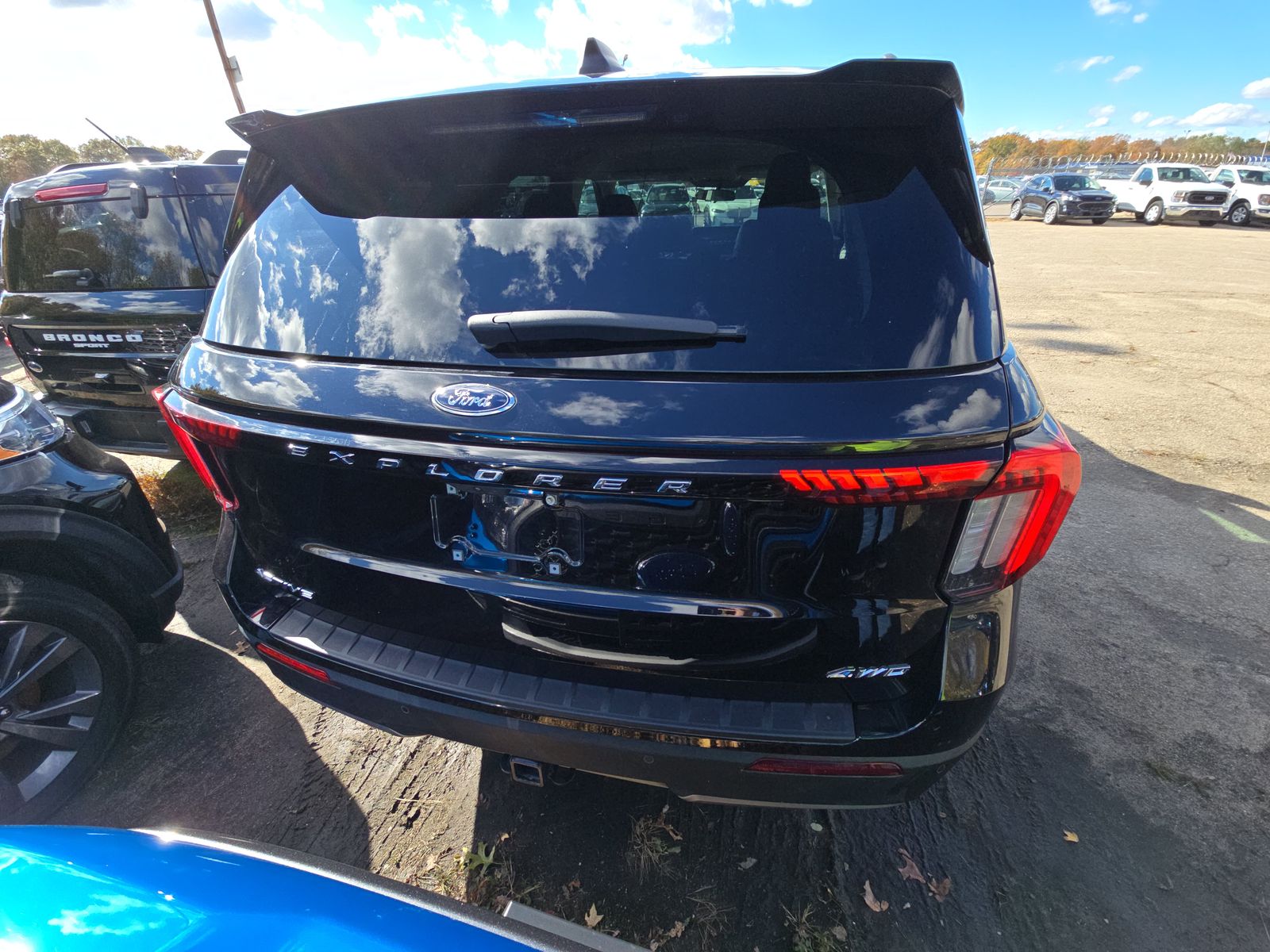 2025 Ford Explorer Active AWD