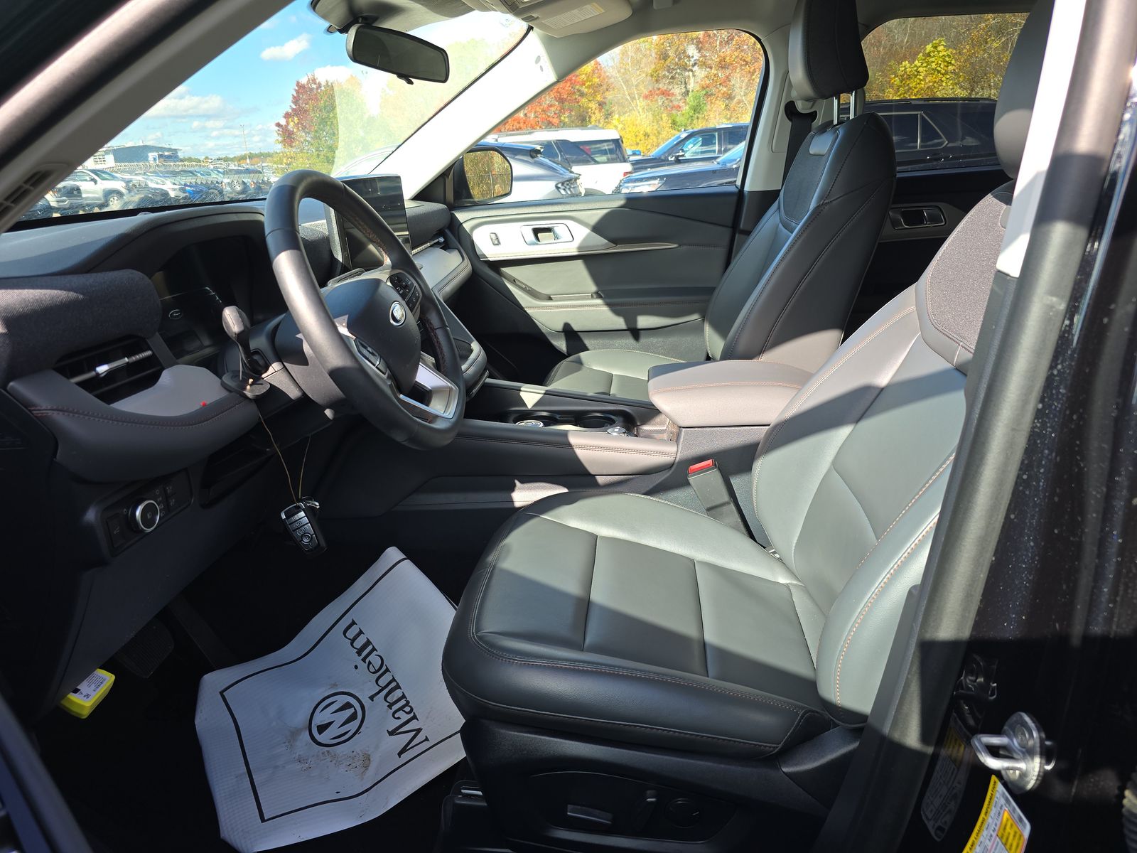 2025 Ford Explorer Active AWD