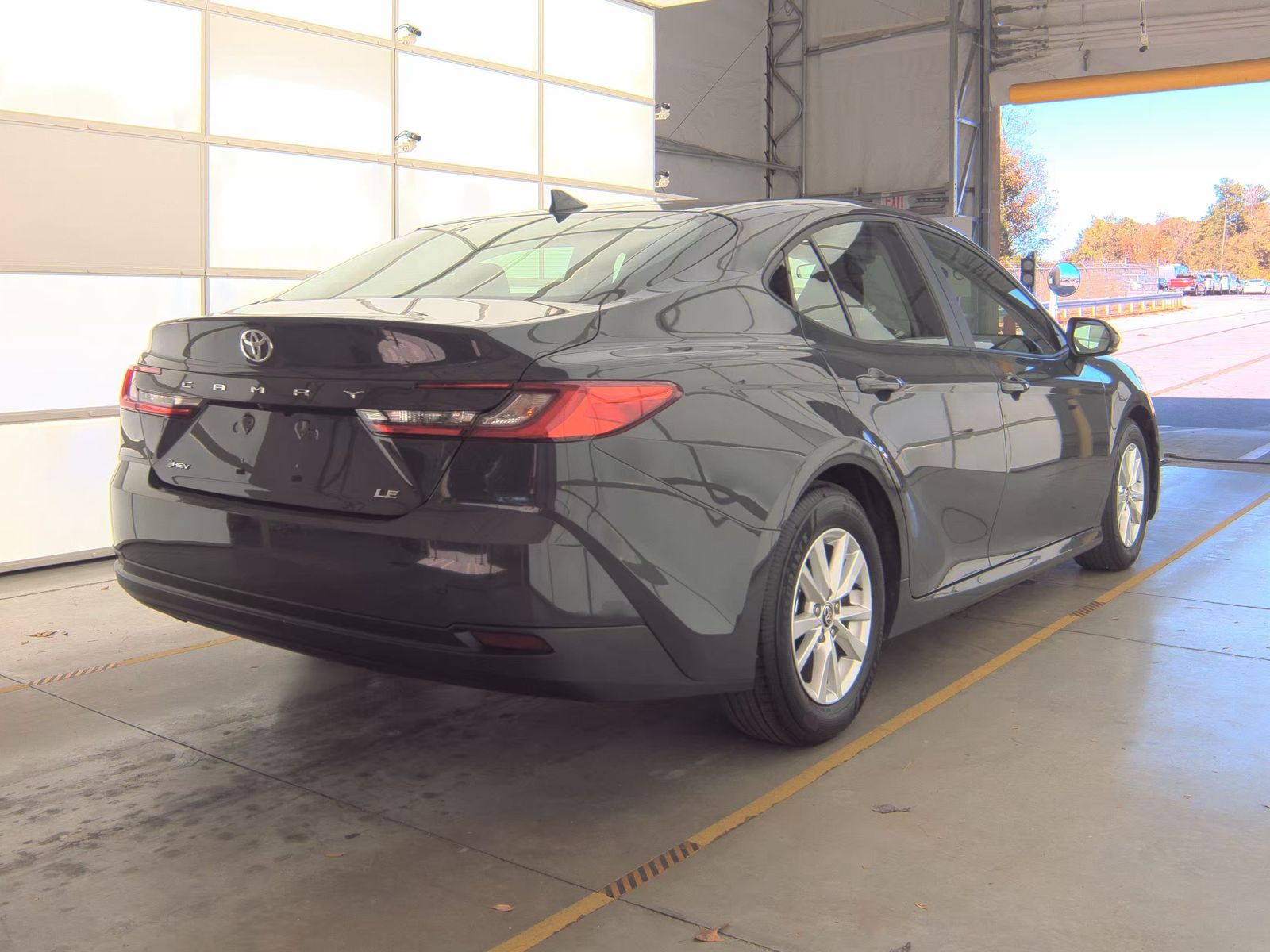 2025 Toyota Camry LE FWD