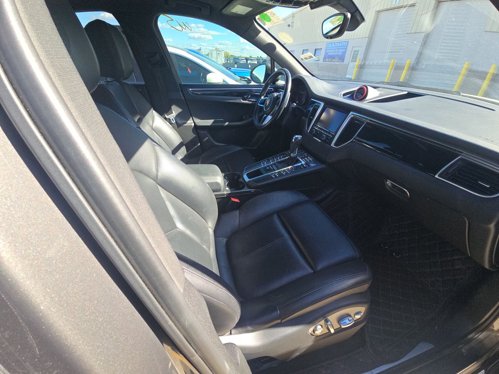 2015 Porsche Macan S AWD