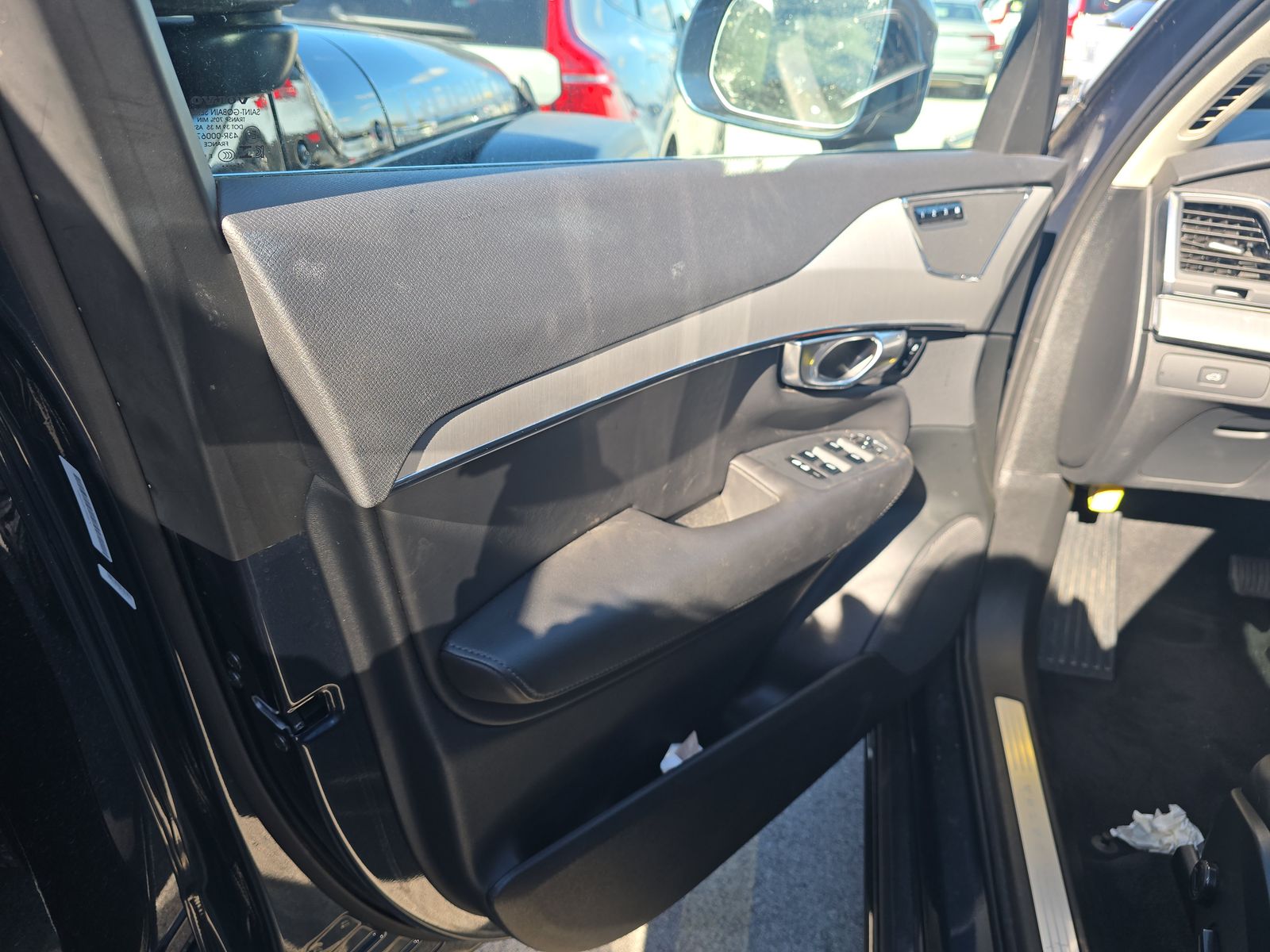 2025 Volvo XC90 B5 Core AWD