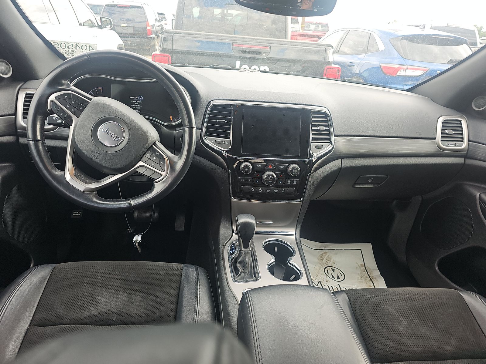 2022 Jeep Grand Cherokee Laredo X AWD