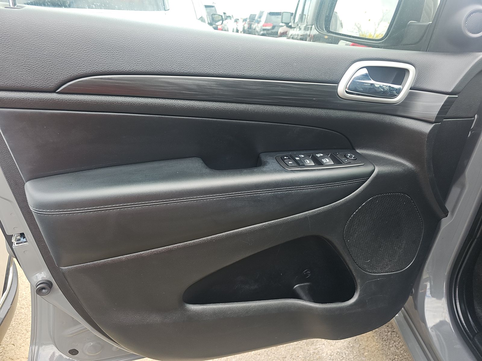 2022 Jeep Grand Cherokee Laredo X AWD