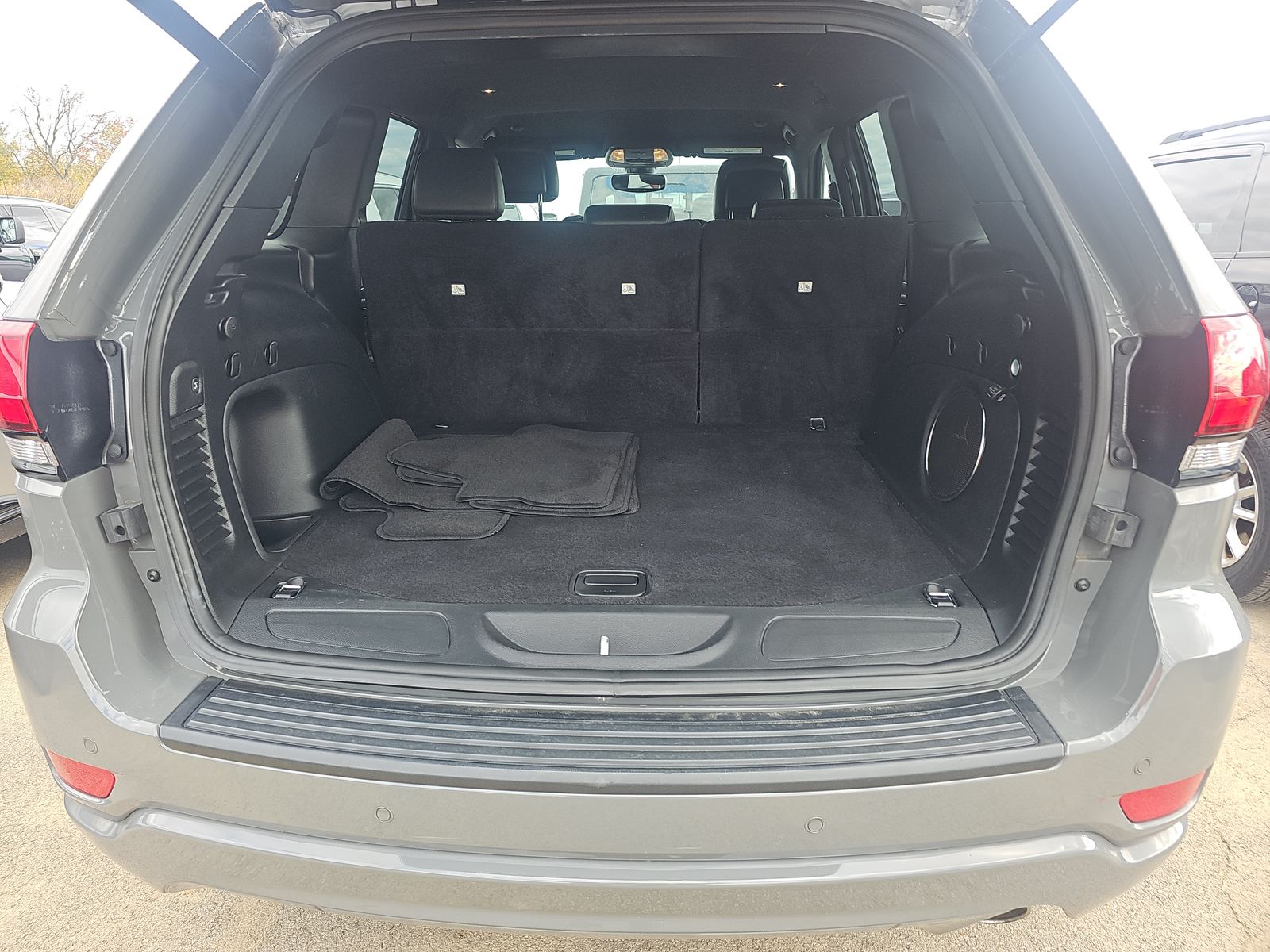 2022 Jeep Grand Cherokee Laredo X AWD