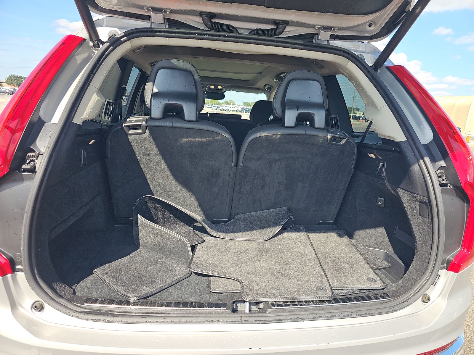 2025 Volvo XC90 B6 Plus AWD