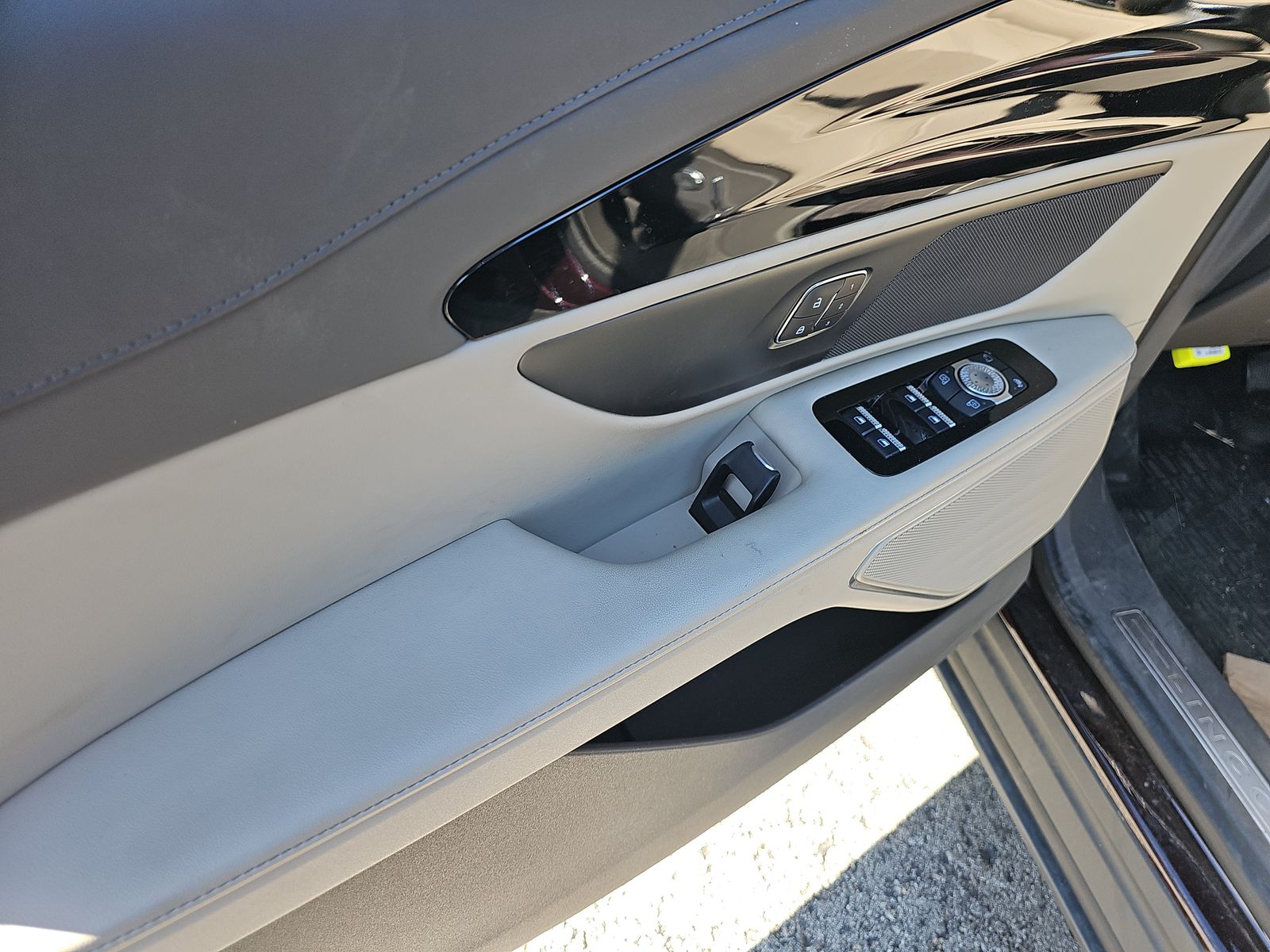 2024 Lincoln Nautilus Premiere AWD