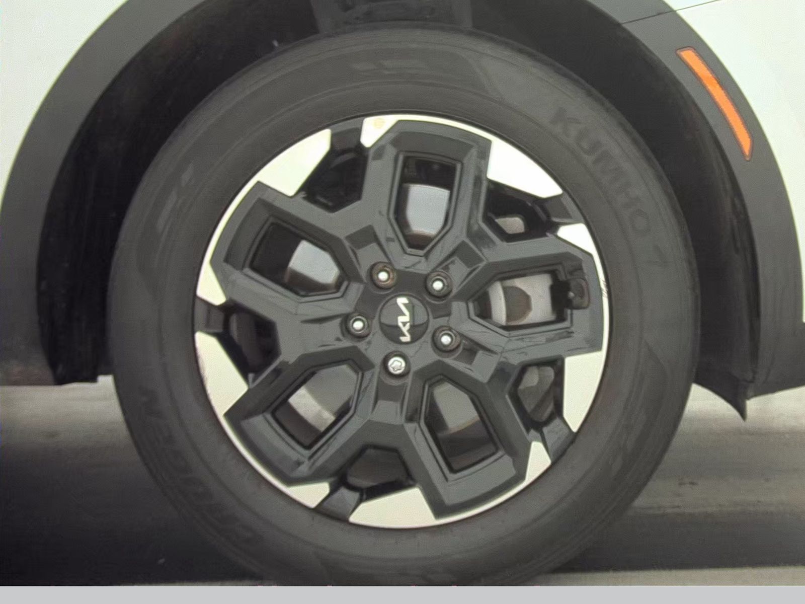 2024 Kia Sorento S FWD