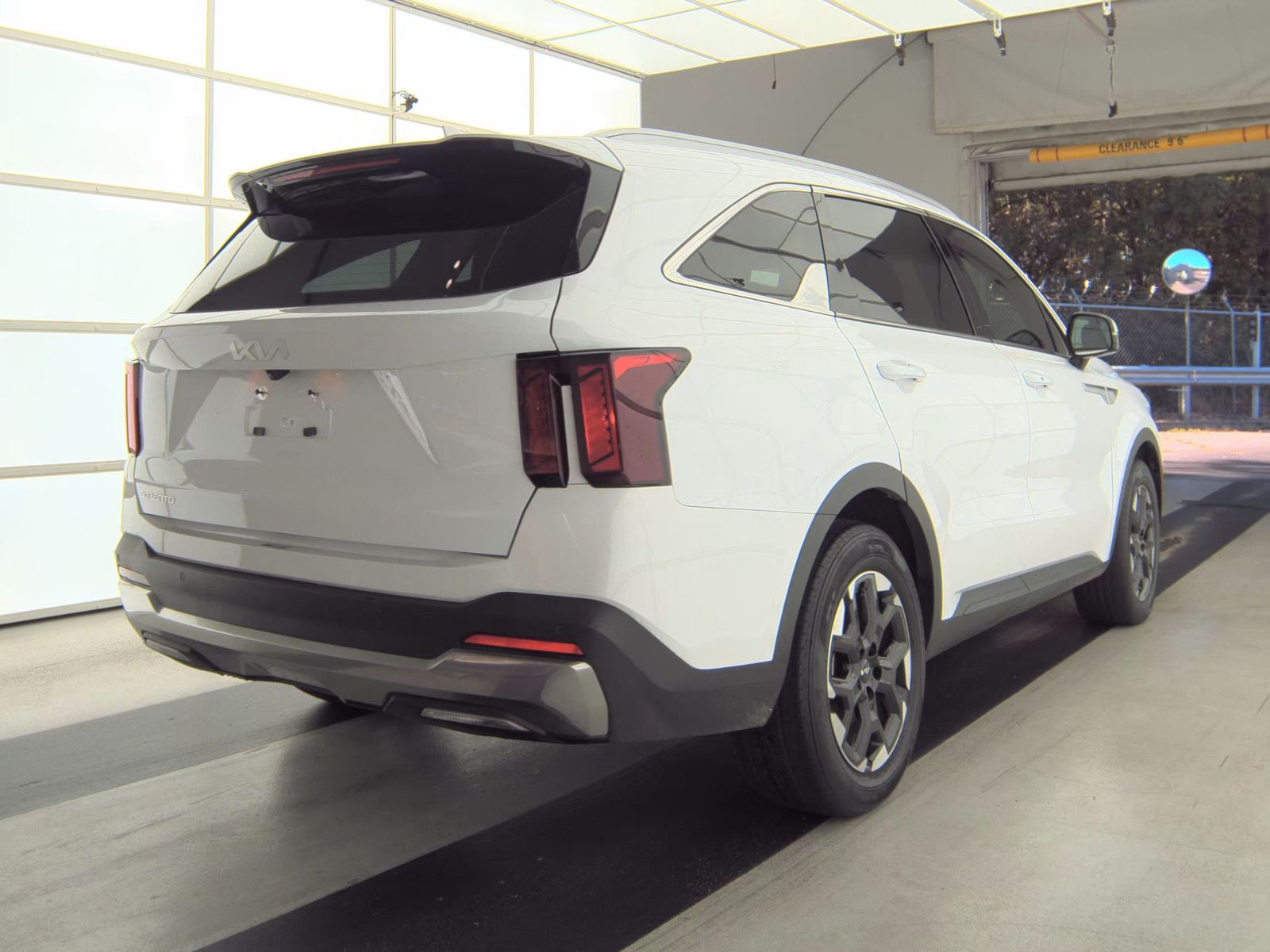 2024 Kia Sorento S FWD