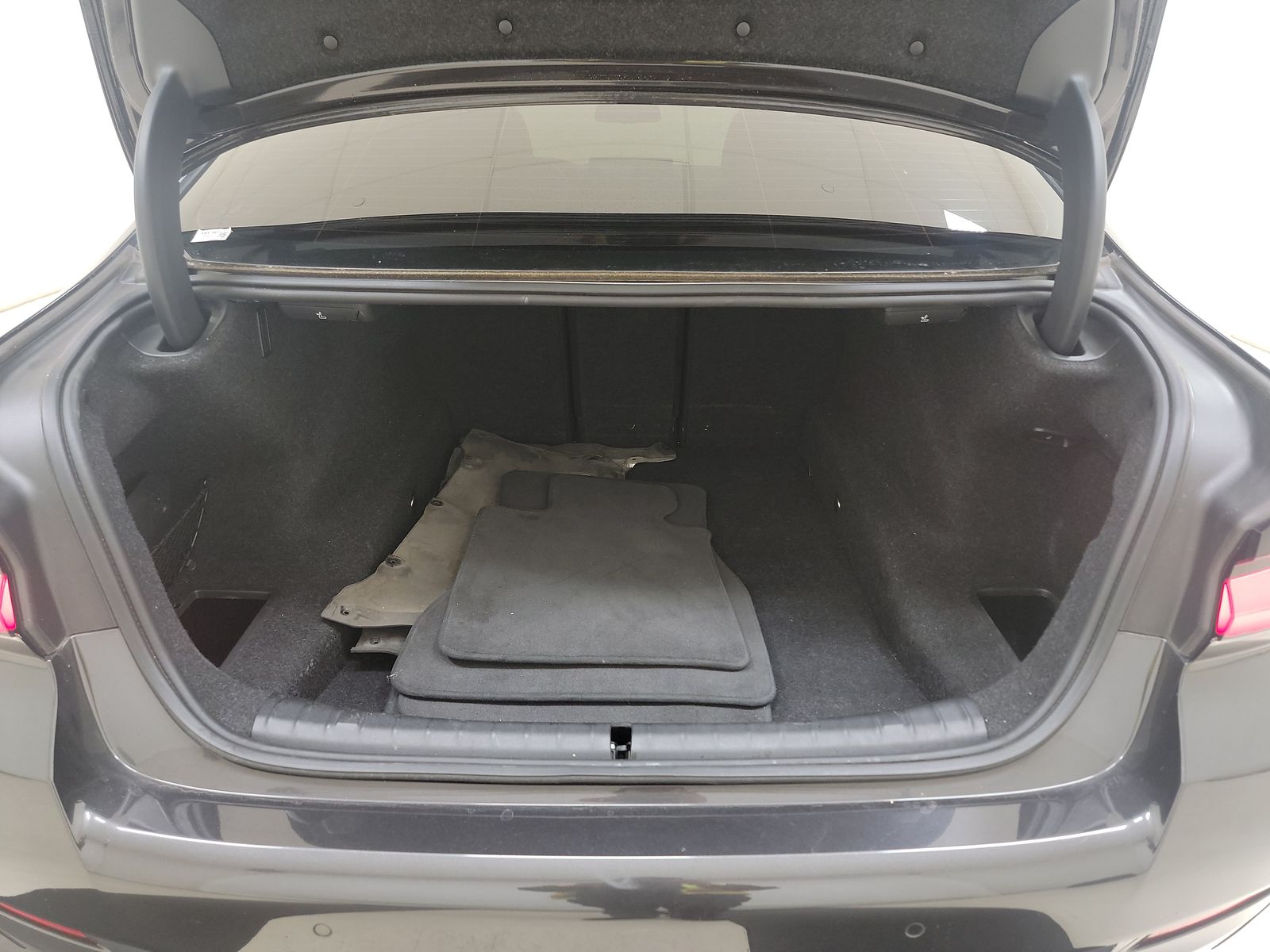 2022 BMW 5 Series 530i RWD