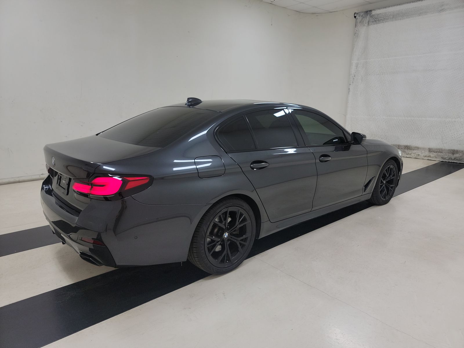 2022 BMW 5 Series 530i RWD