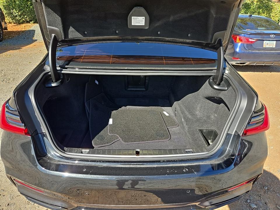 2021 BMW 7 Series 750i xDrive AWD