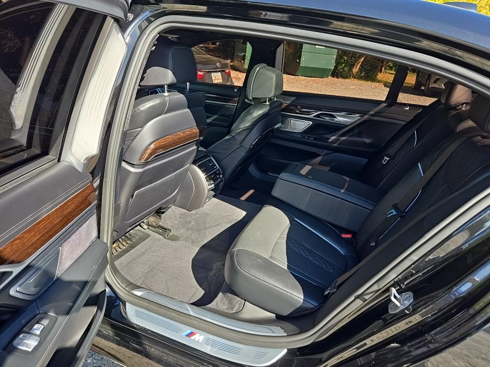 2021 BMW 7 Series 750i xDrive AWD