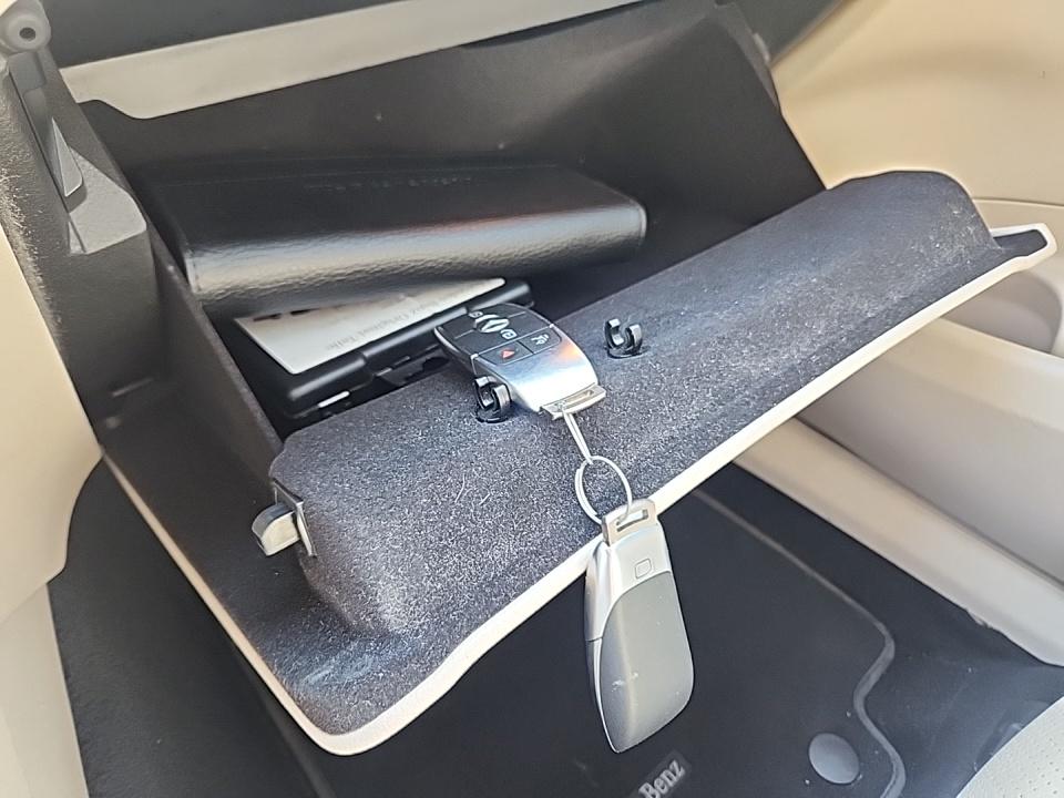 2022 Mercedes-Benz GLC GLC 300 RWD