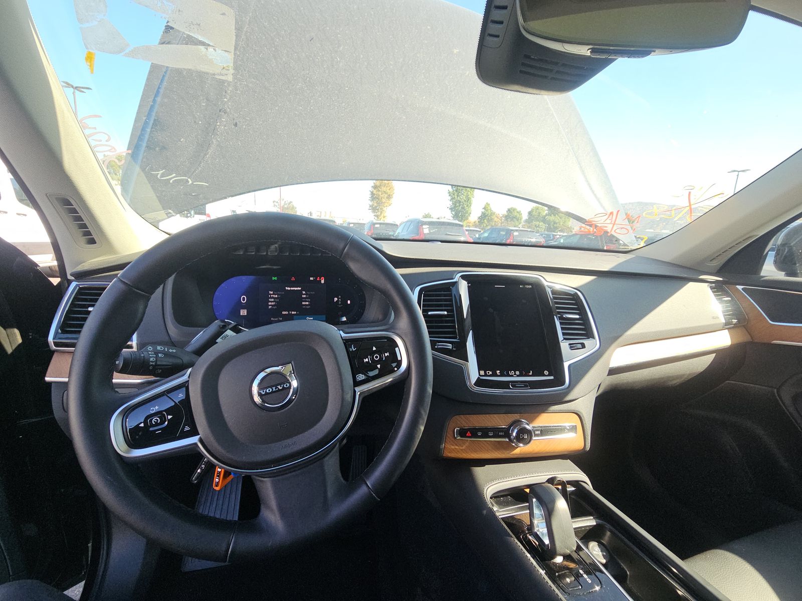 2025 Volvo XC90 B6 Plus AWD