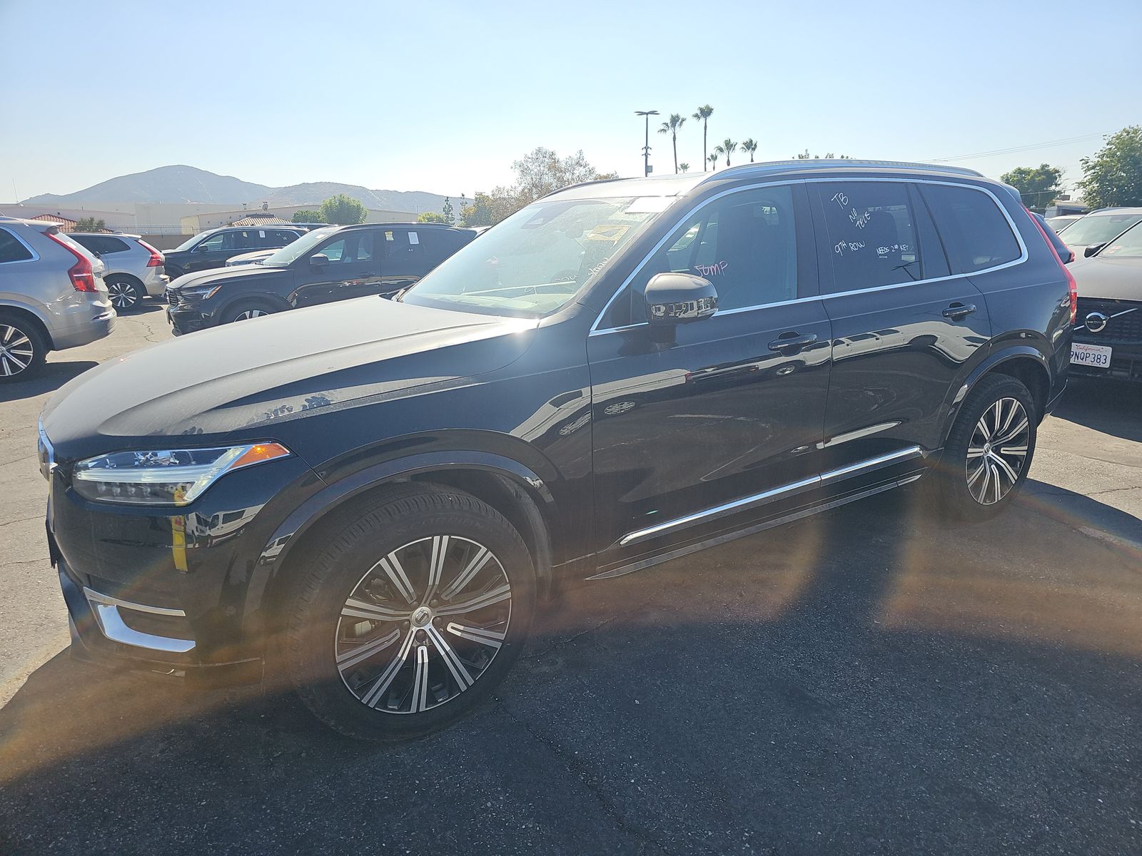 2025 Volvo XC90 B6 Plus AWD