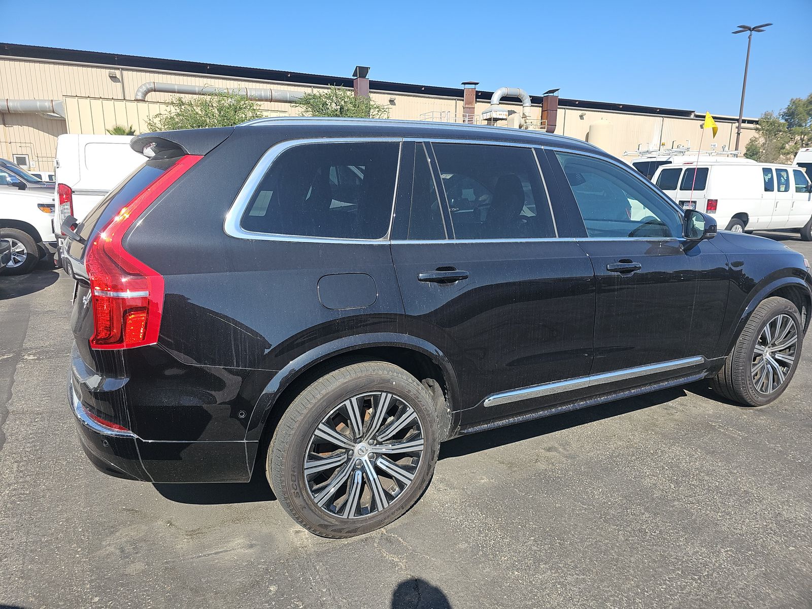 2025 Volvo XC90 B6 Plus AWD
