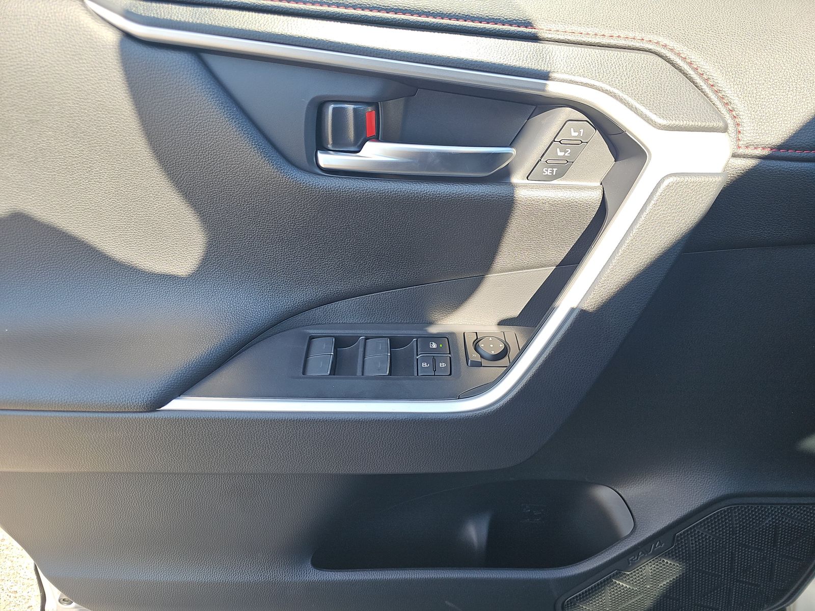 2025 Toyota RAV4 Plug-In Hybrid XSE AWD