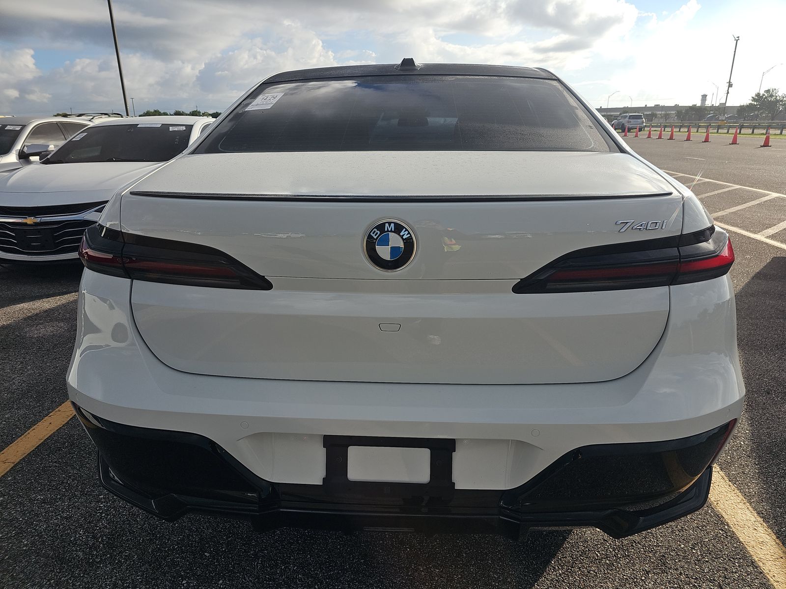 2023 BMW 7 Series 740i RWD