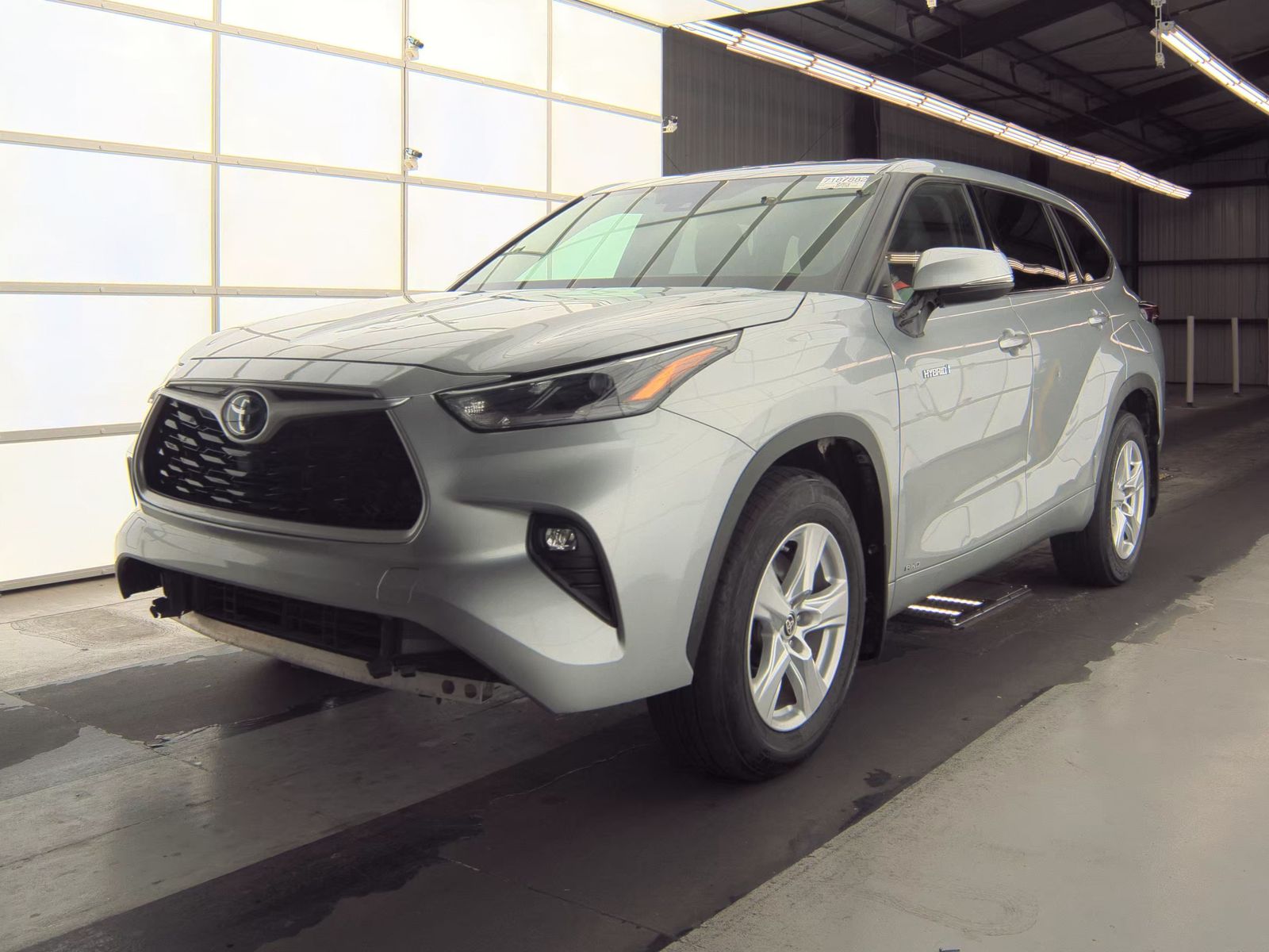 2021 Toyota Highlander Hybrid LE AWD