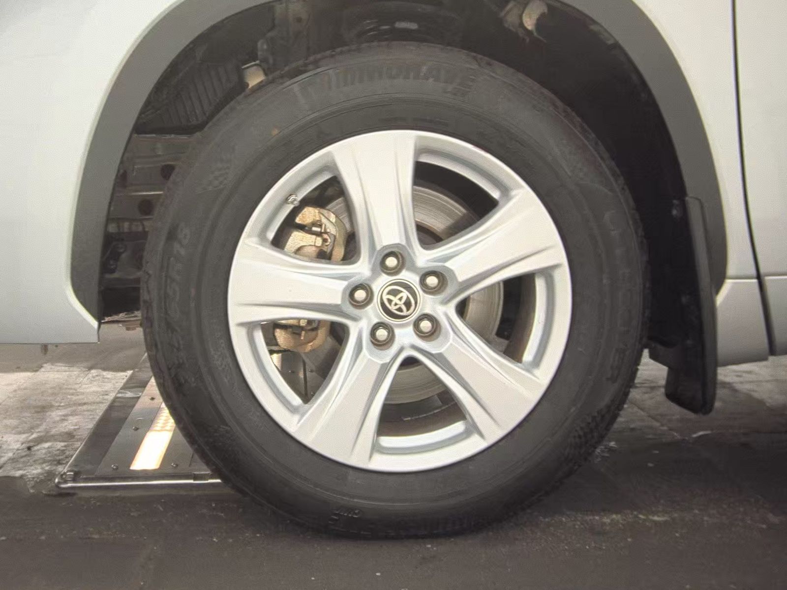 2021 Toyota Highlander Hybrid LE AWD