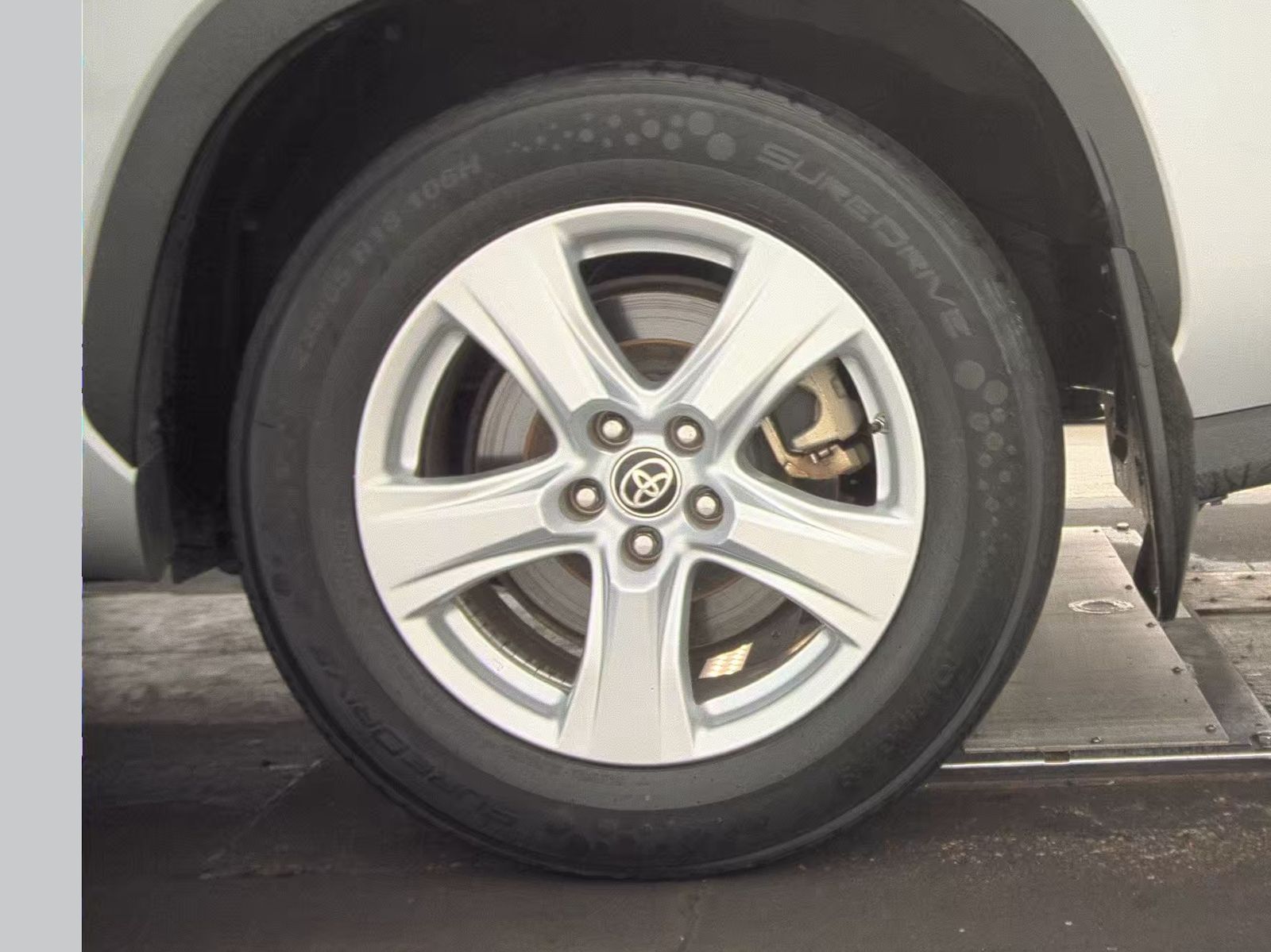 2021 Toyota Highlander Hybrid LE AWD