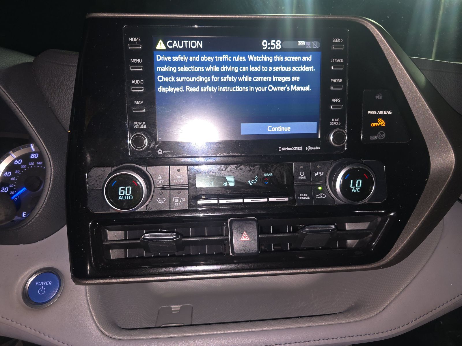 2021 Toyota Highlander Hybrid LE AWD