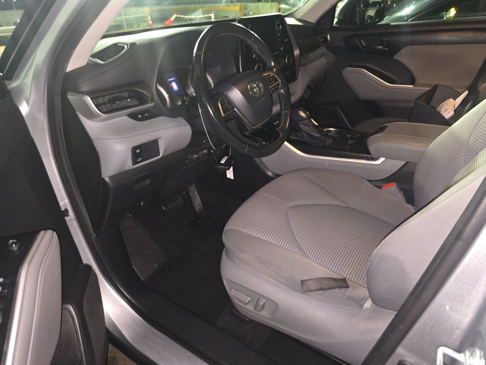 2021 Toyota Highlander Hybrid LE AWD