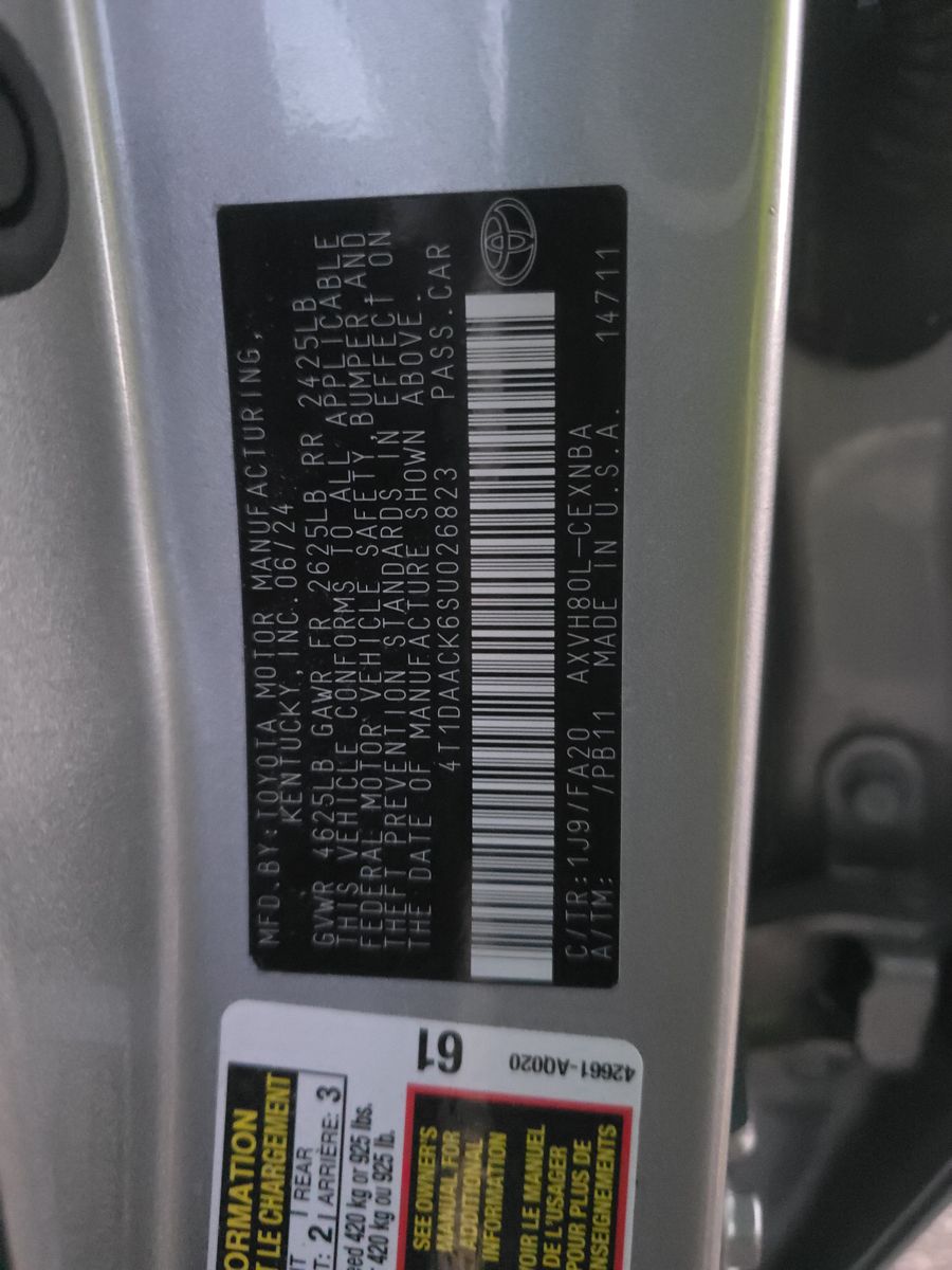 2025 Toyota Camry LE FWD