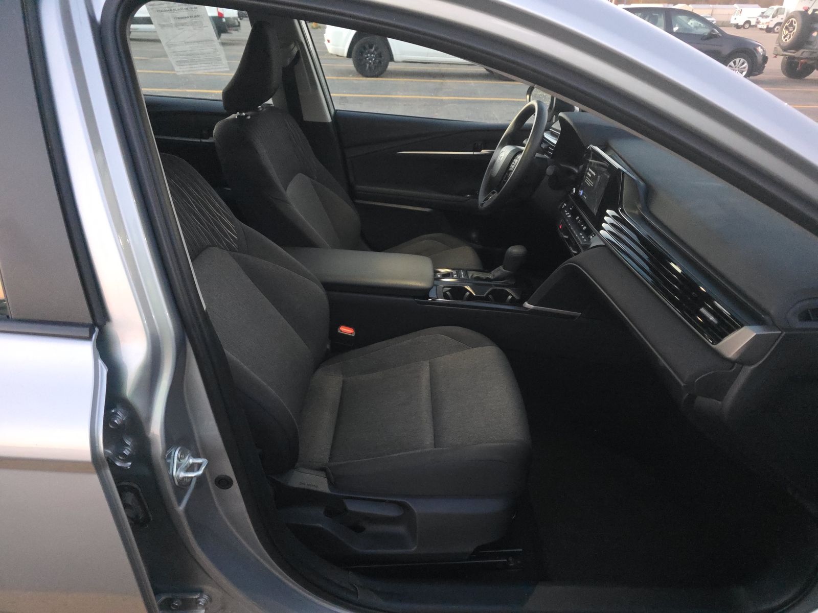 2025 Toyota Camry LE FWD