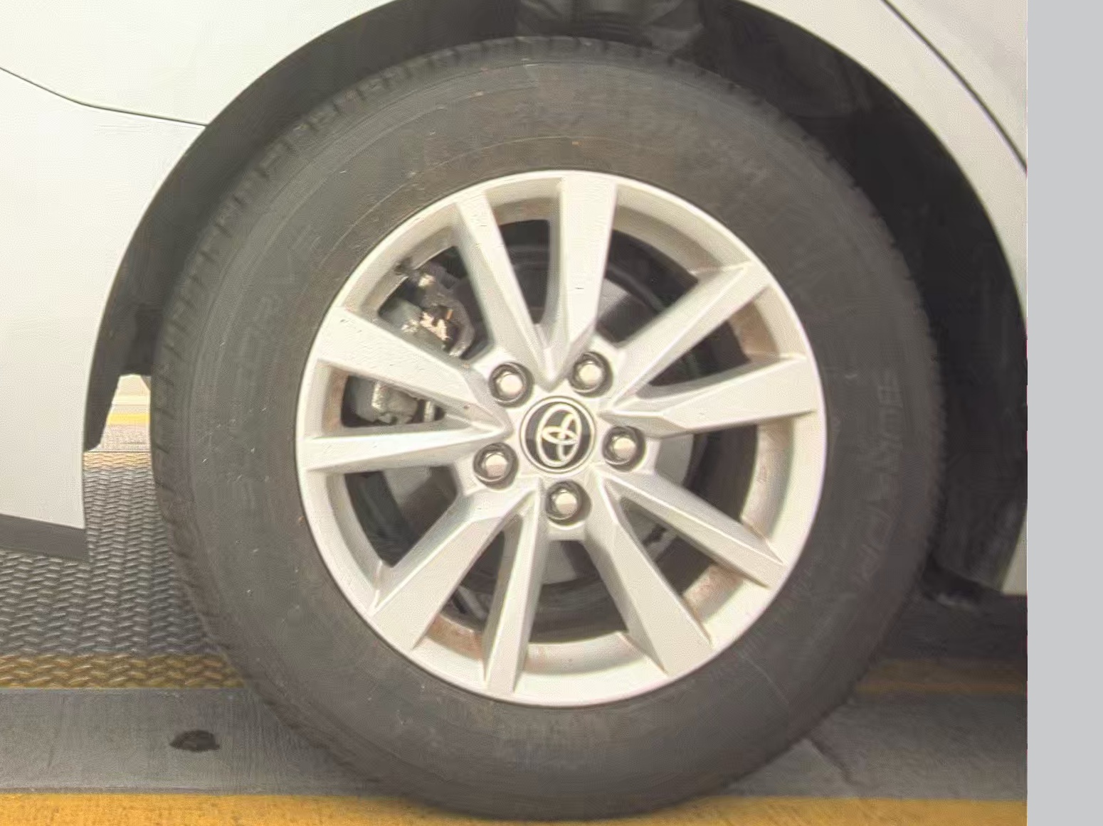 2025 Toyota Camry LE FWD