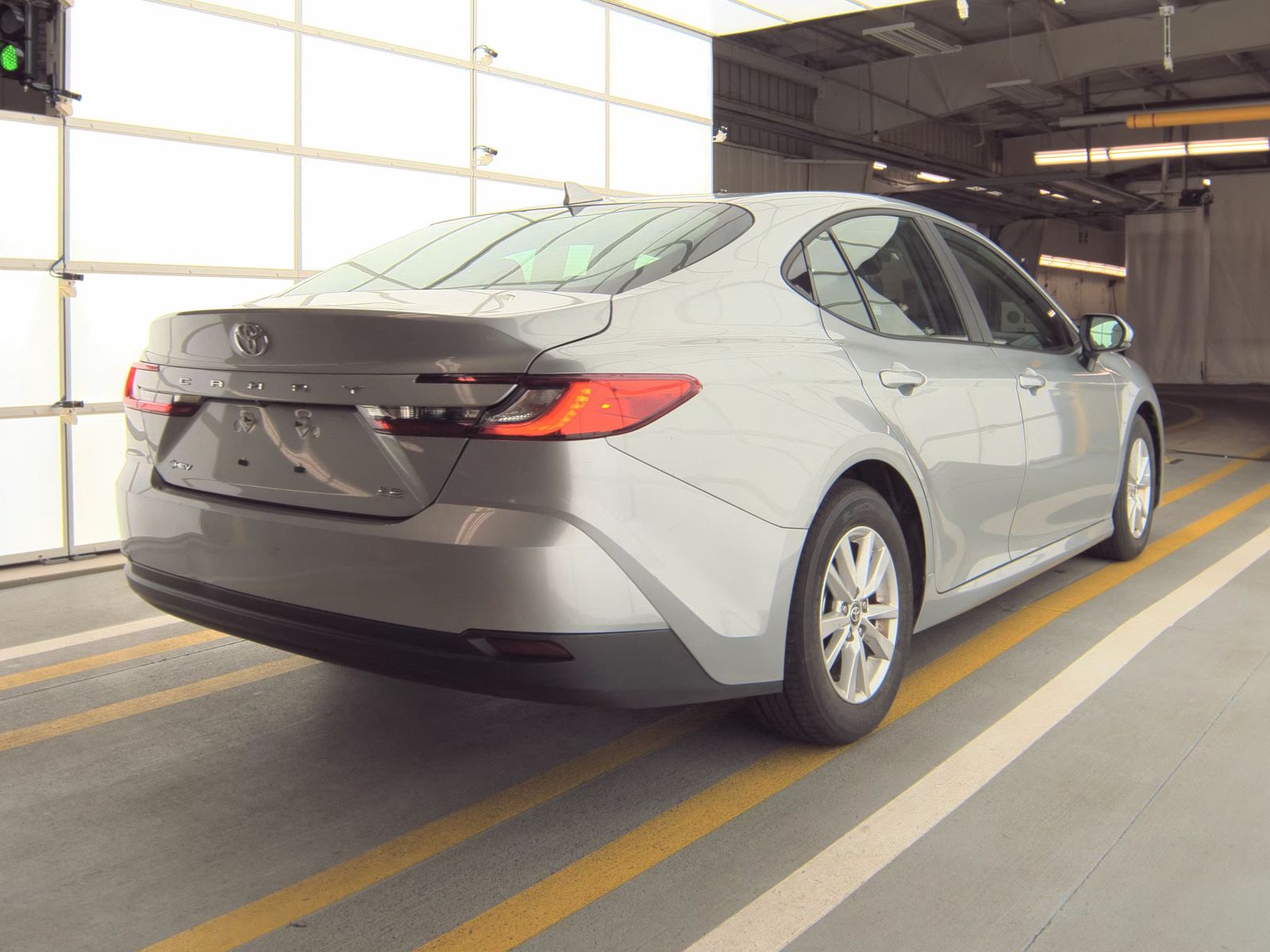 2025 Toyota Camry LE FWD