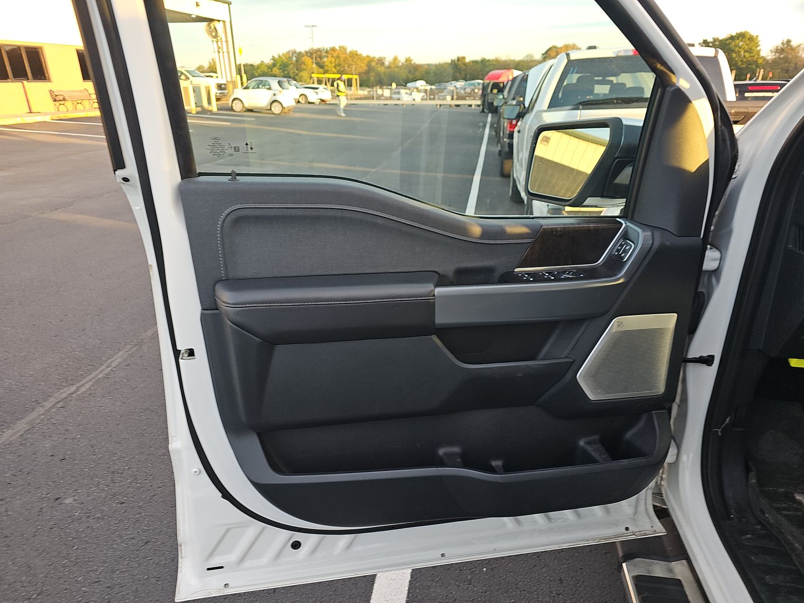 2023 Ford F-150 Lariat AWD