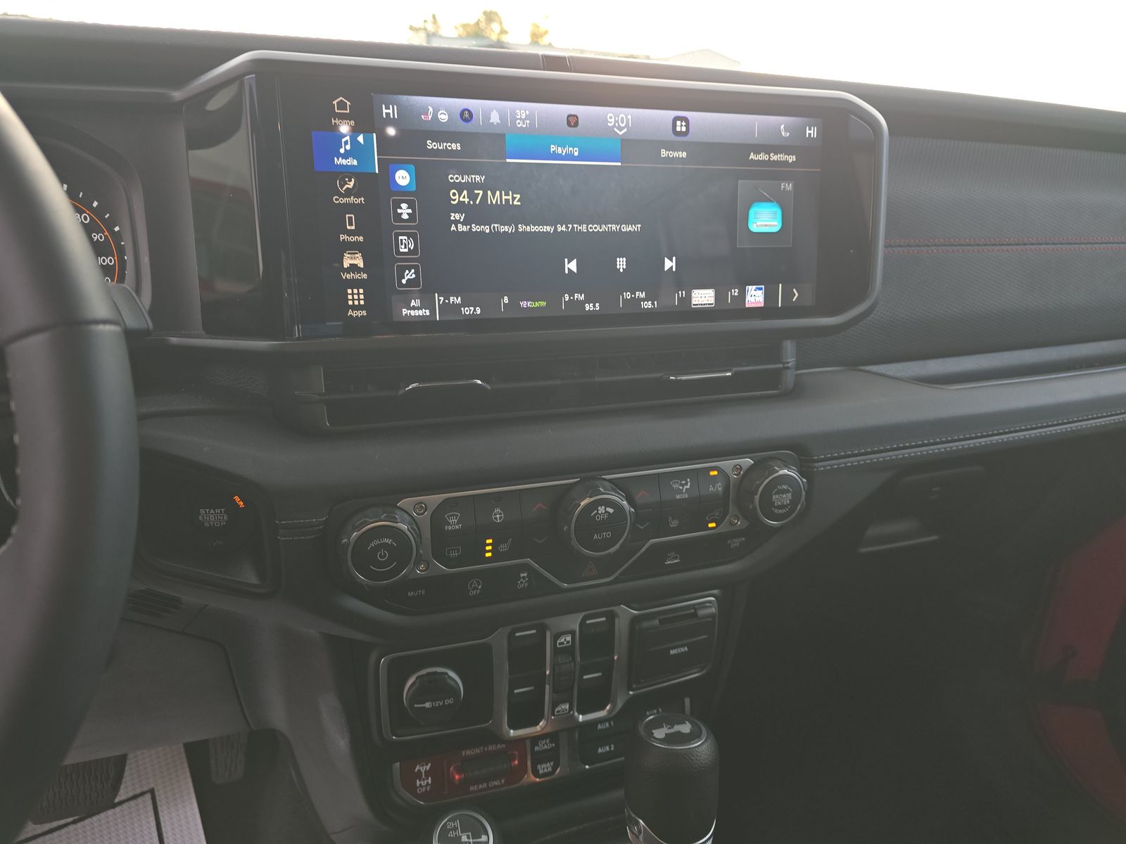 2025 Jeep Wrangler Rubicon AWD