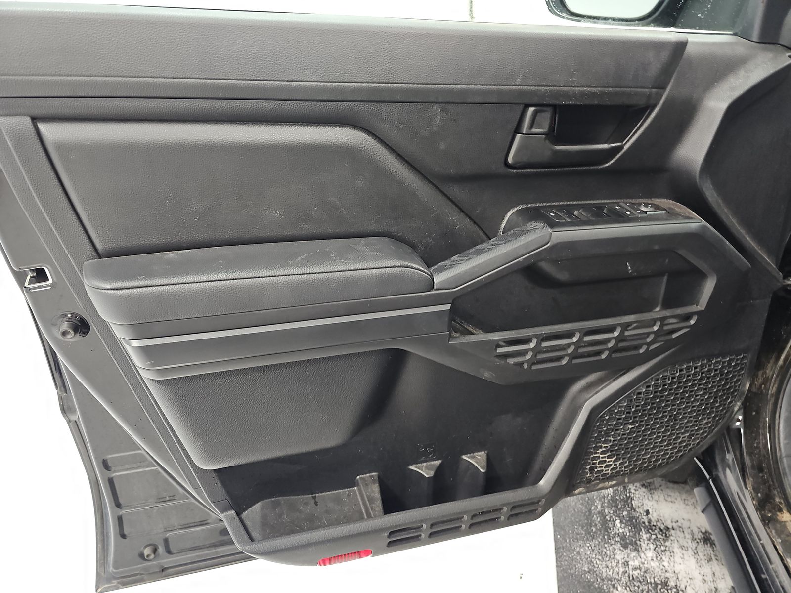 2024 Toyota Tacoma SR AWD